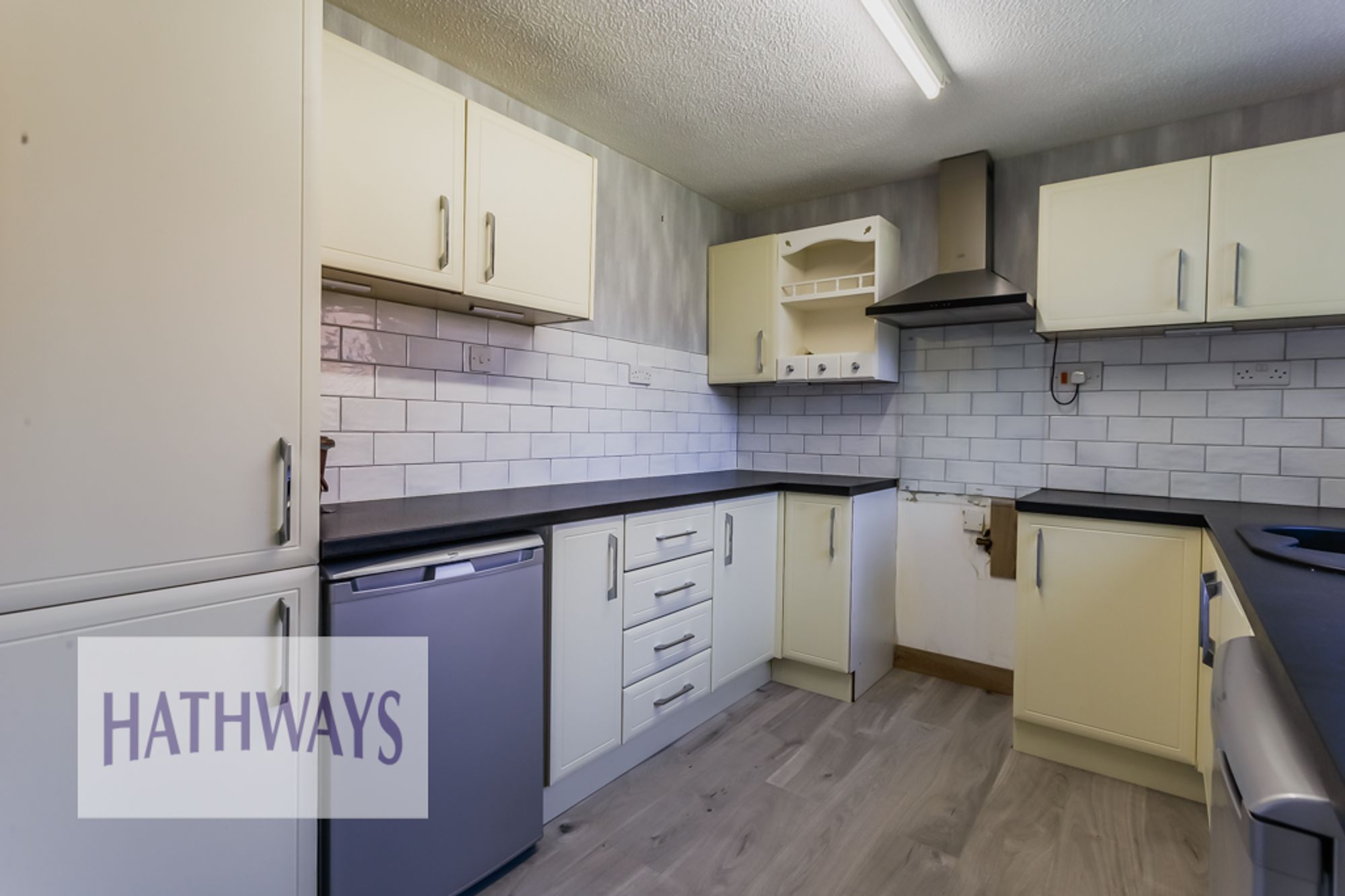 4 bed detached house for sale in The Brades, Newport 10