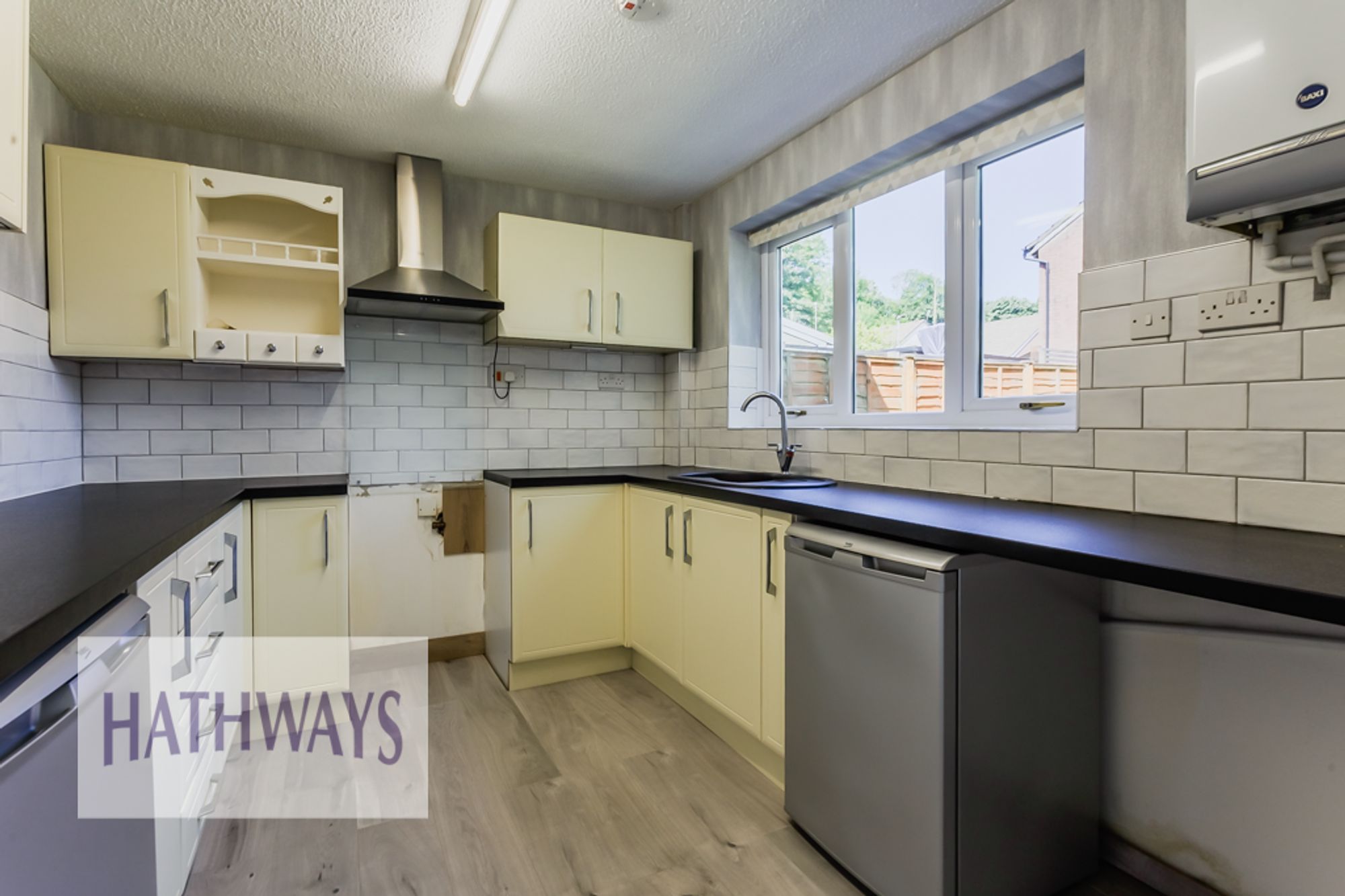 4 bed detached house for sale in The Brades, Newport 11