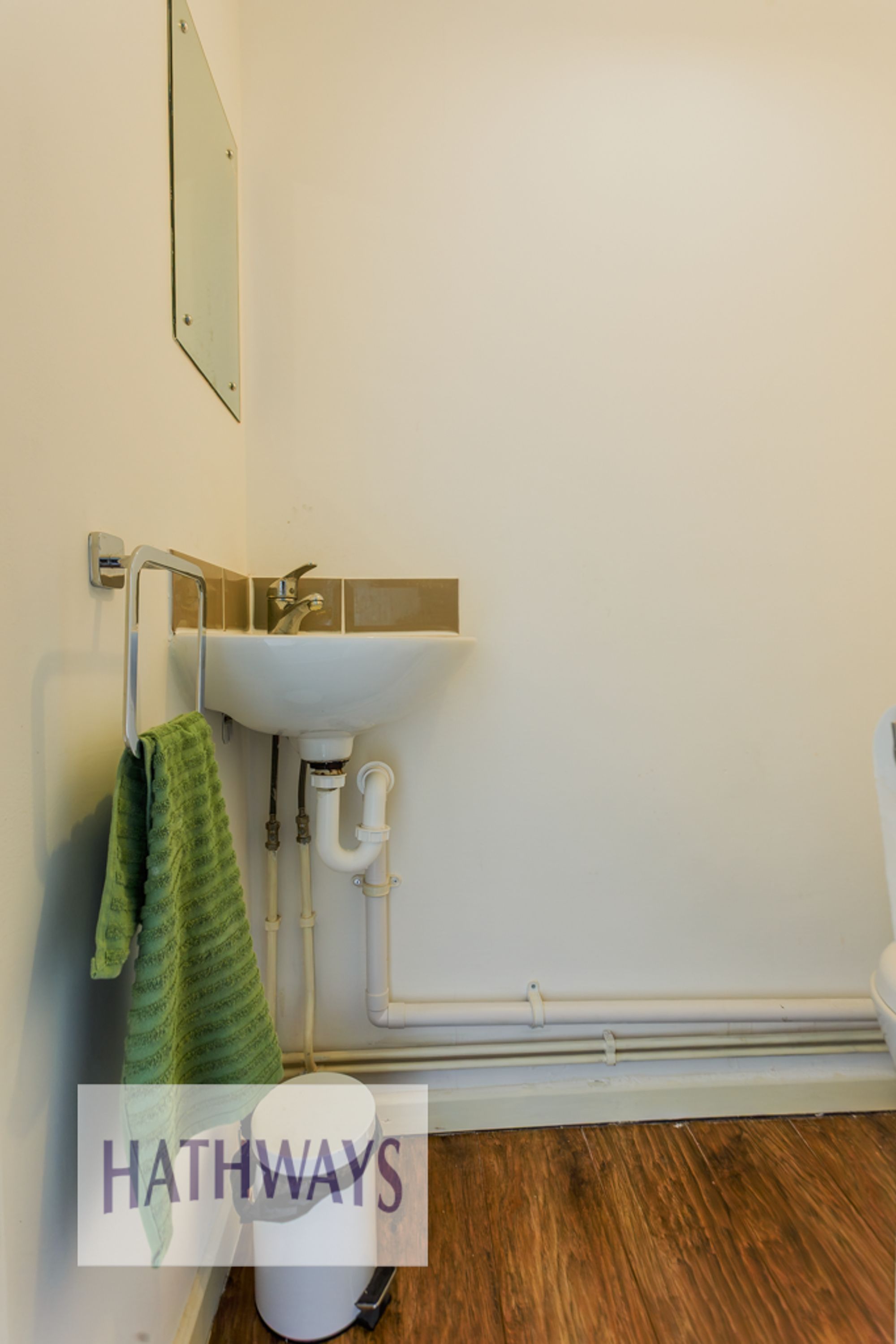 2 bed terraced house to rent in North Road, Cwmbran 11