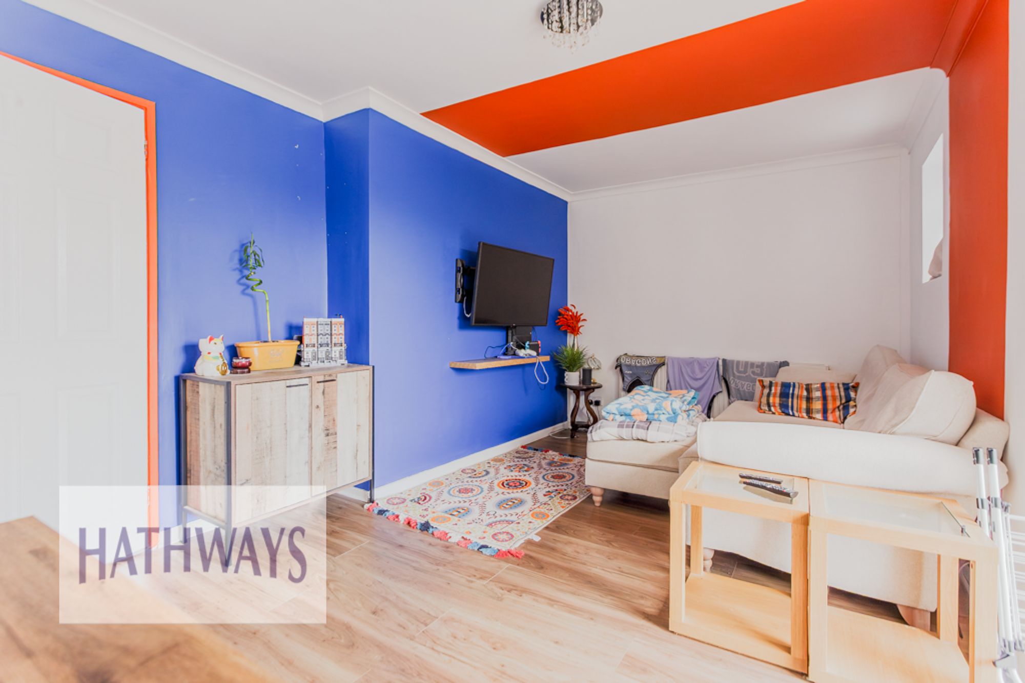 2 bed terraced house to rent in North Road, Cwmbran 4