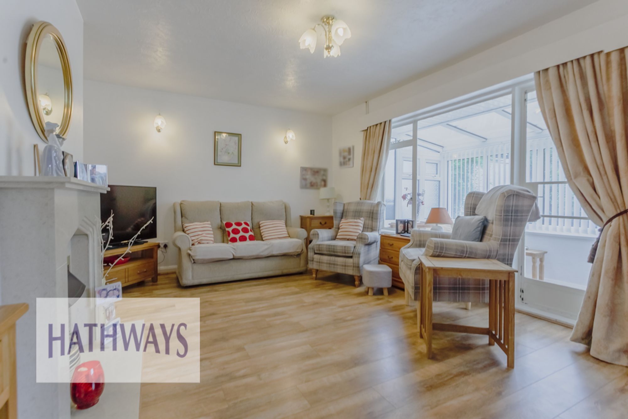 3 bed detached bungalow for sale in The Orchard, Newport  - Property Image 4