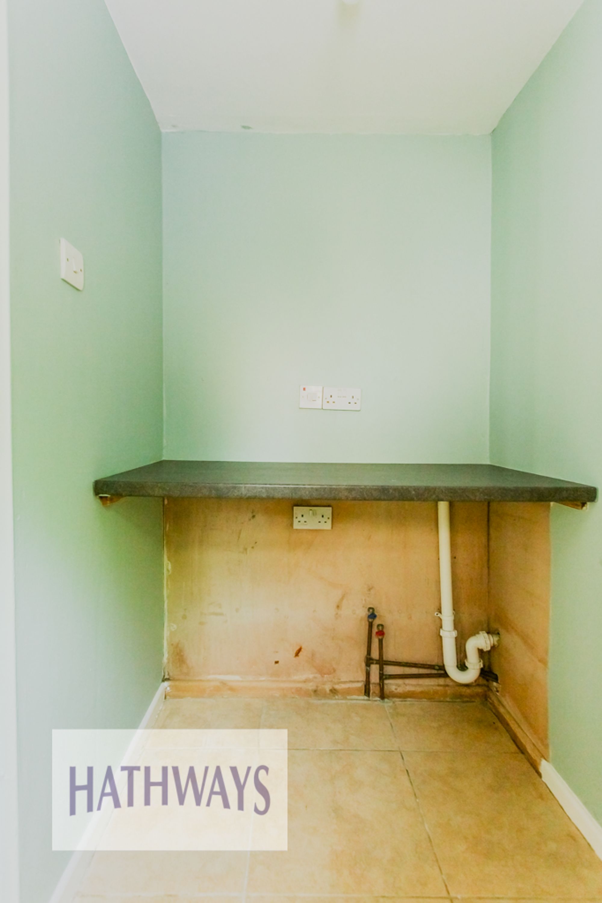 3 bed end of terrace house to rent in Broad Street, Pontypool  - Property Image 7