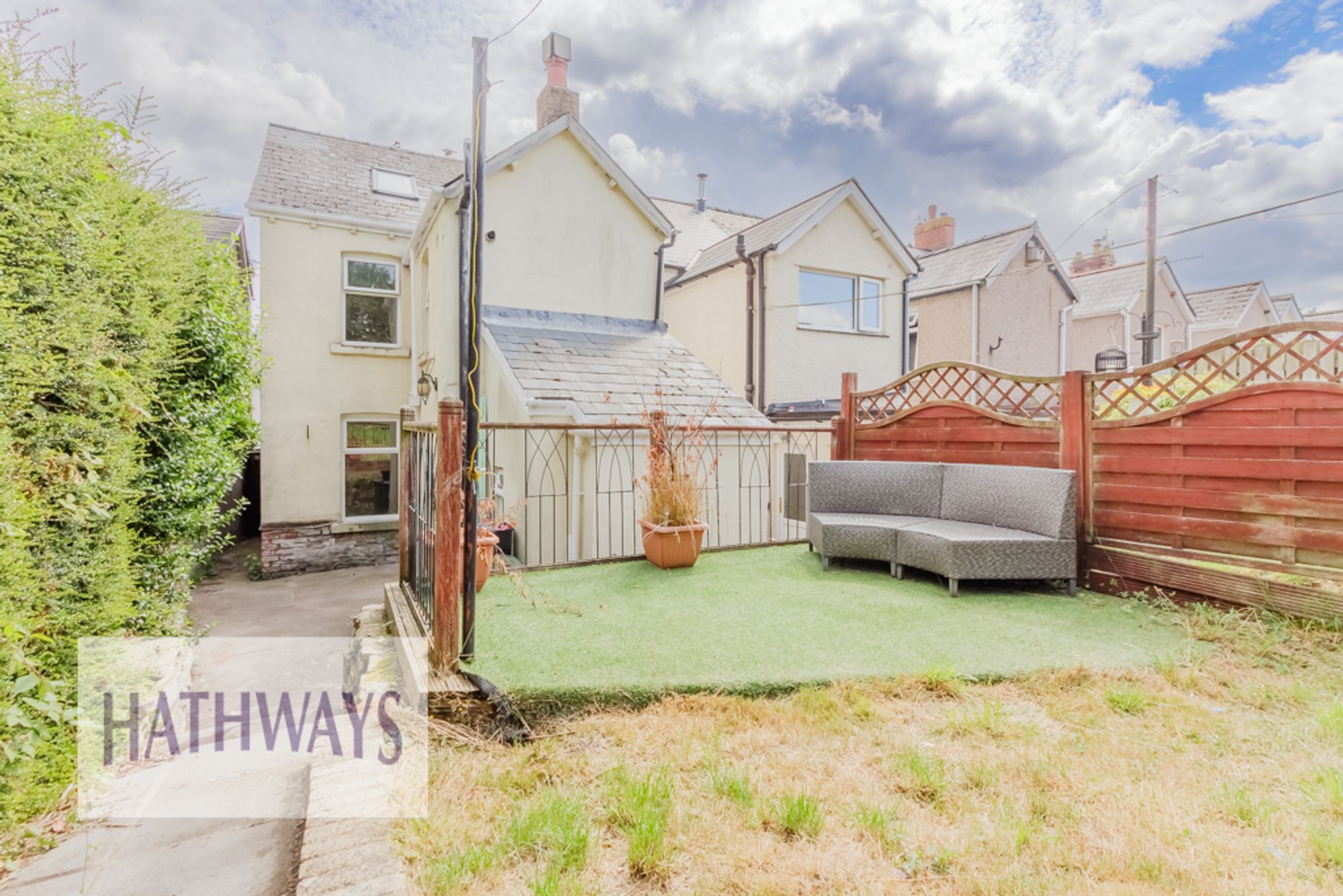 3 bed end of terrace house to rent in Broad Street, Pontypool  - Property Image 37