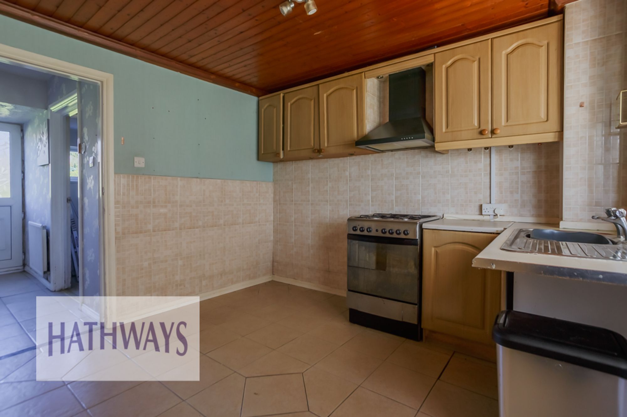 2 bed end of terrace house for sale in Llewellyn Road, Cwmbran  - Property Image 11