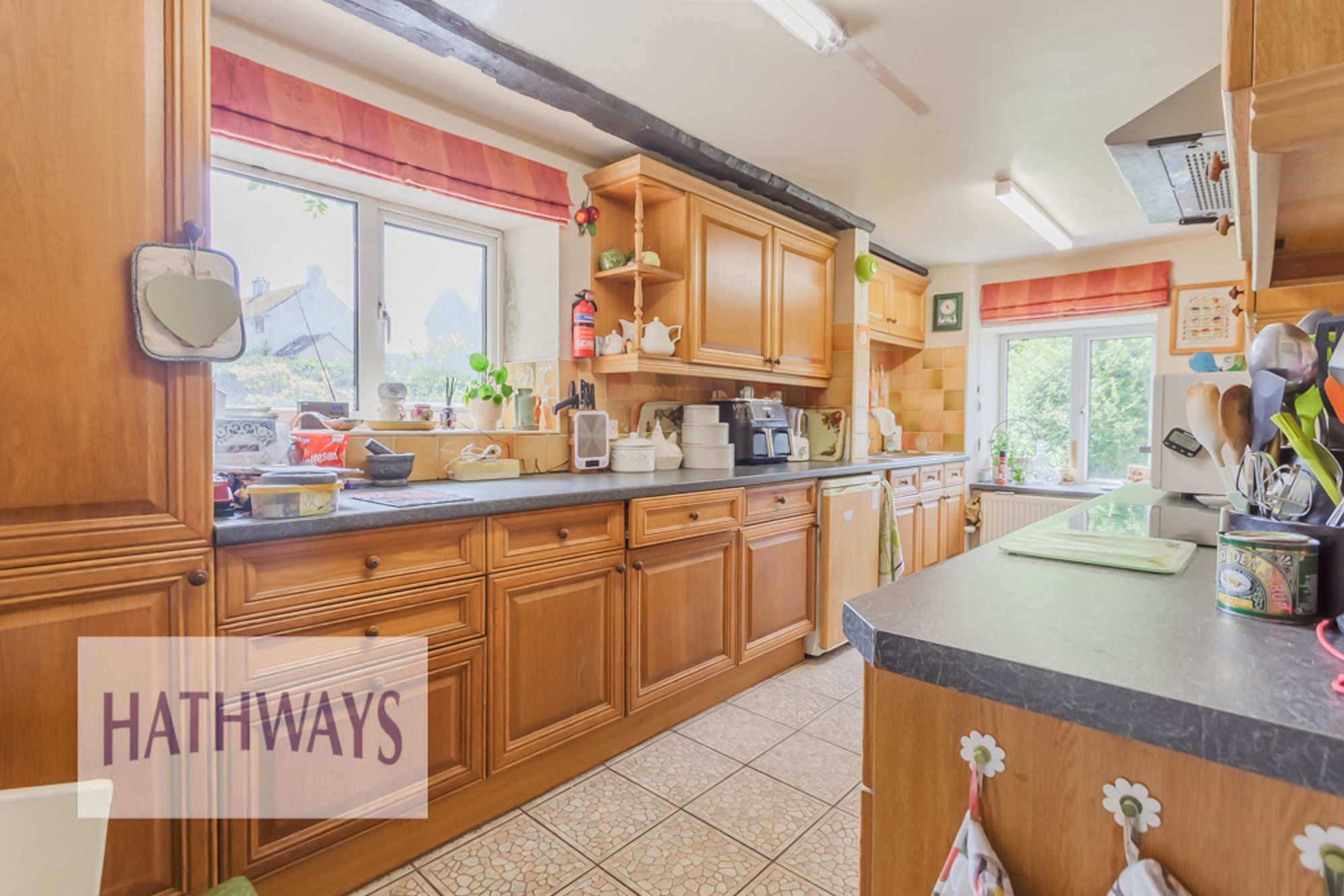 3 bed house for sale in Llandegveth, Newport  - Property Image 3