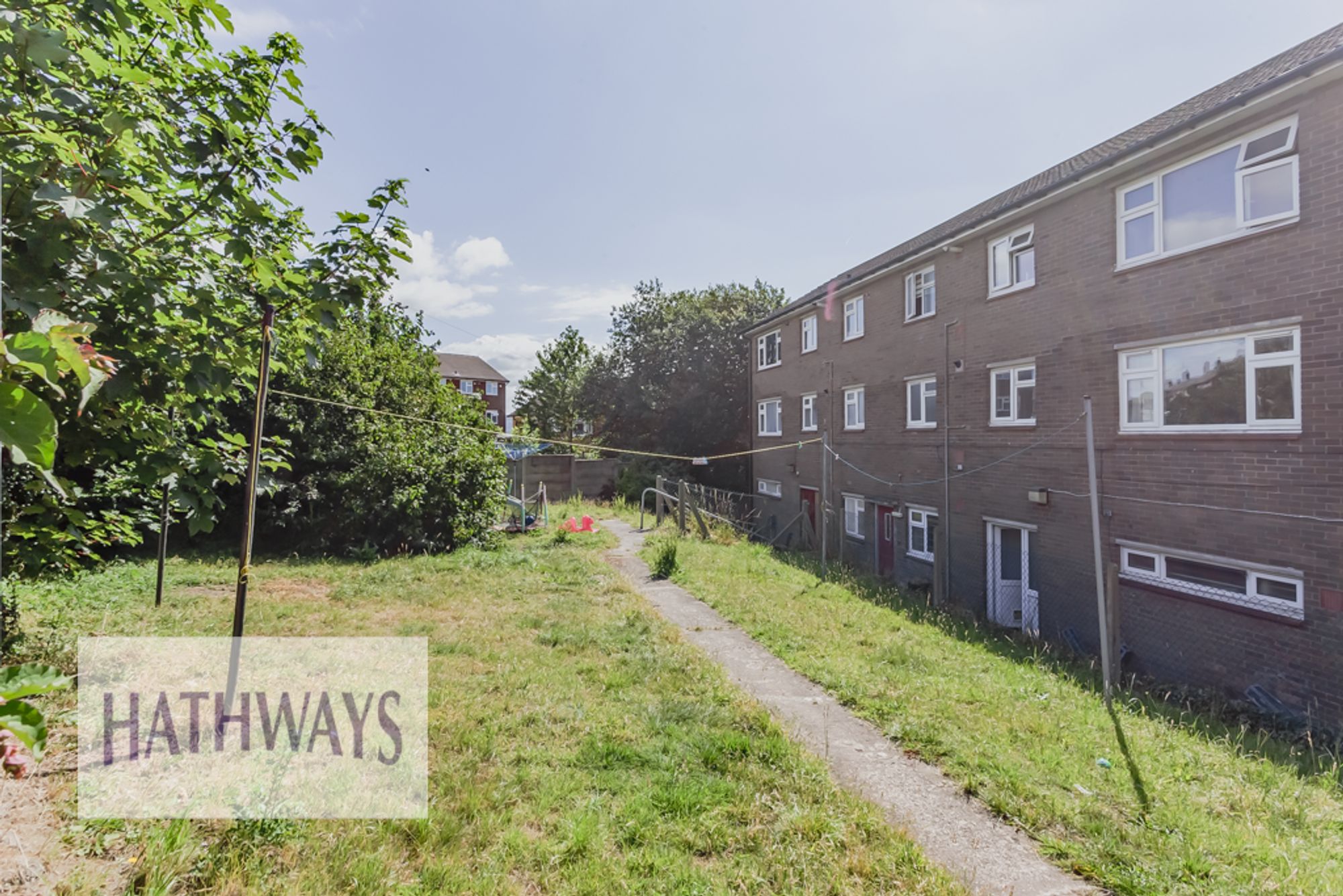 2 bed flat for sale in Gloucester Court, Newport  - Property Image 3