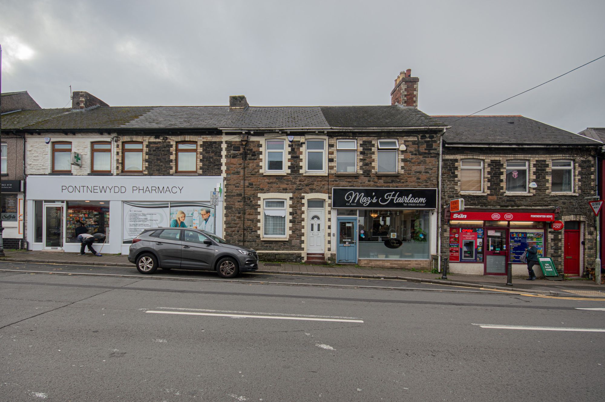 2 bed terraced house to rent in Commercial Street, Cwmbran  - Property Image 1