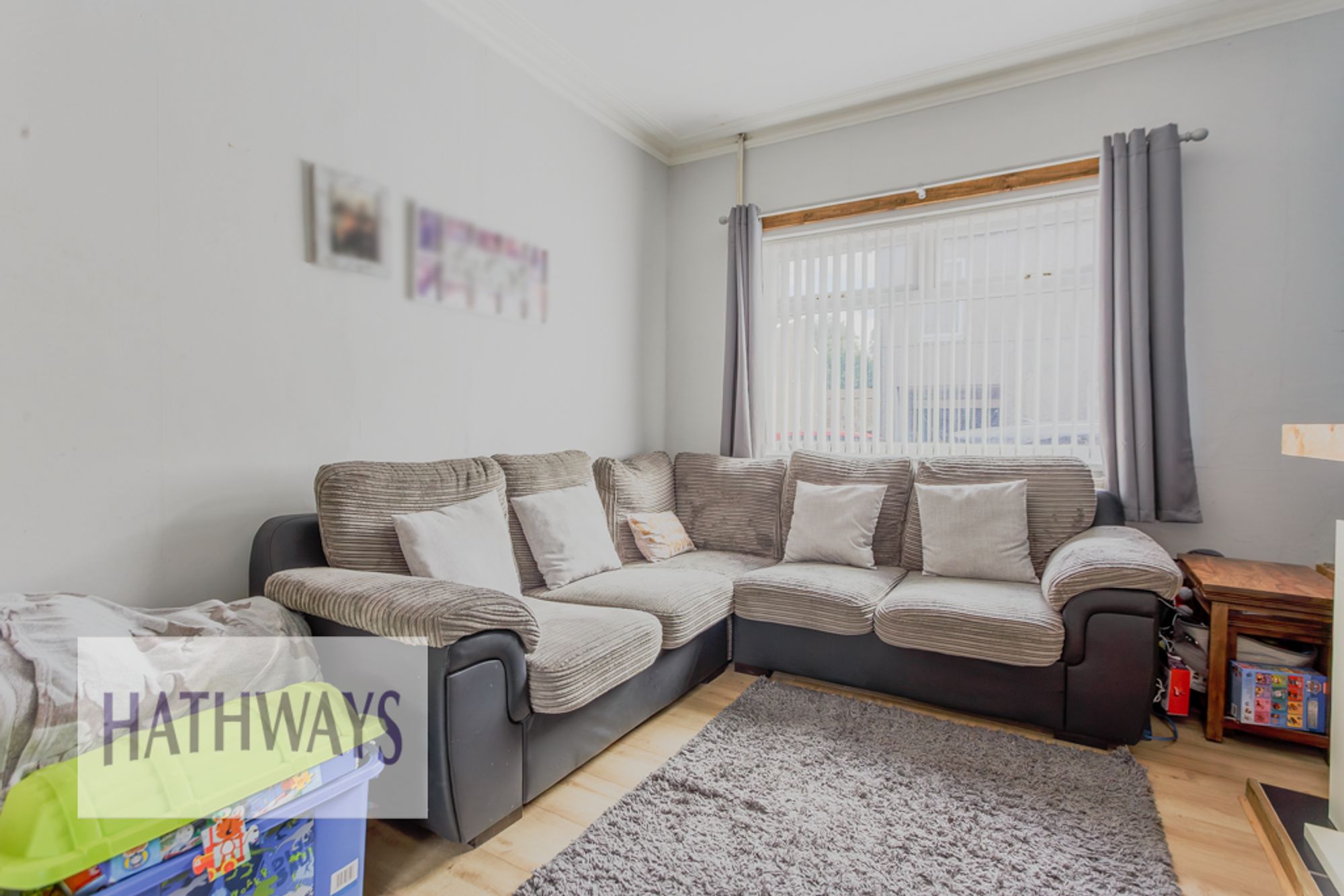3 bed mid-terraced house for sale in New Street, Cwmbran 6