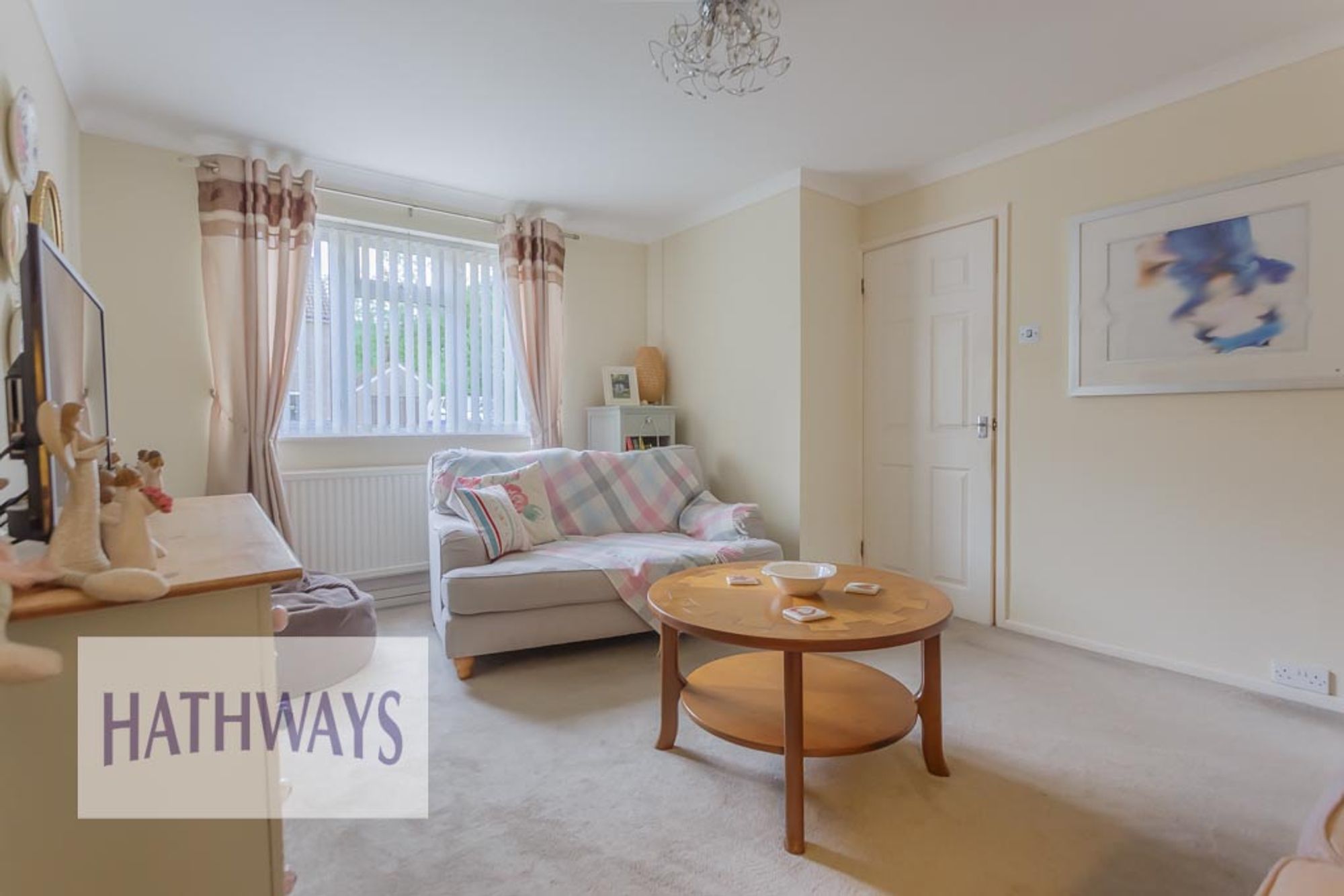 3 bed house for sale in The Brades, Newport  - Property Image 6