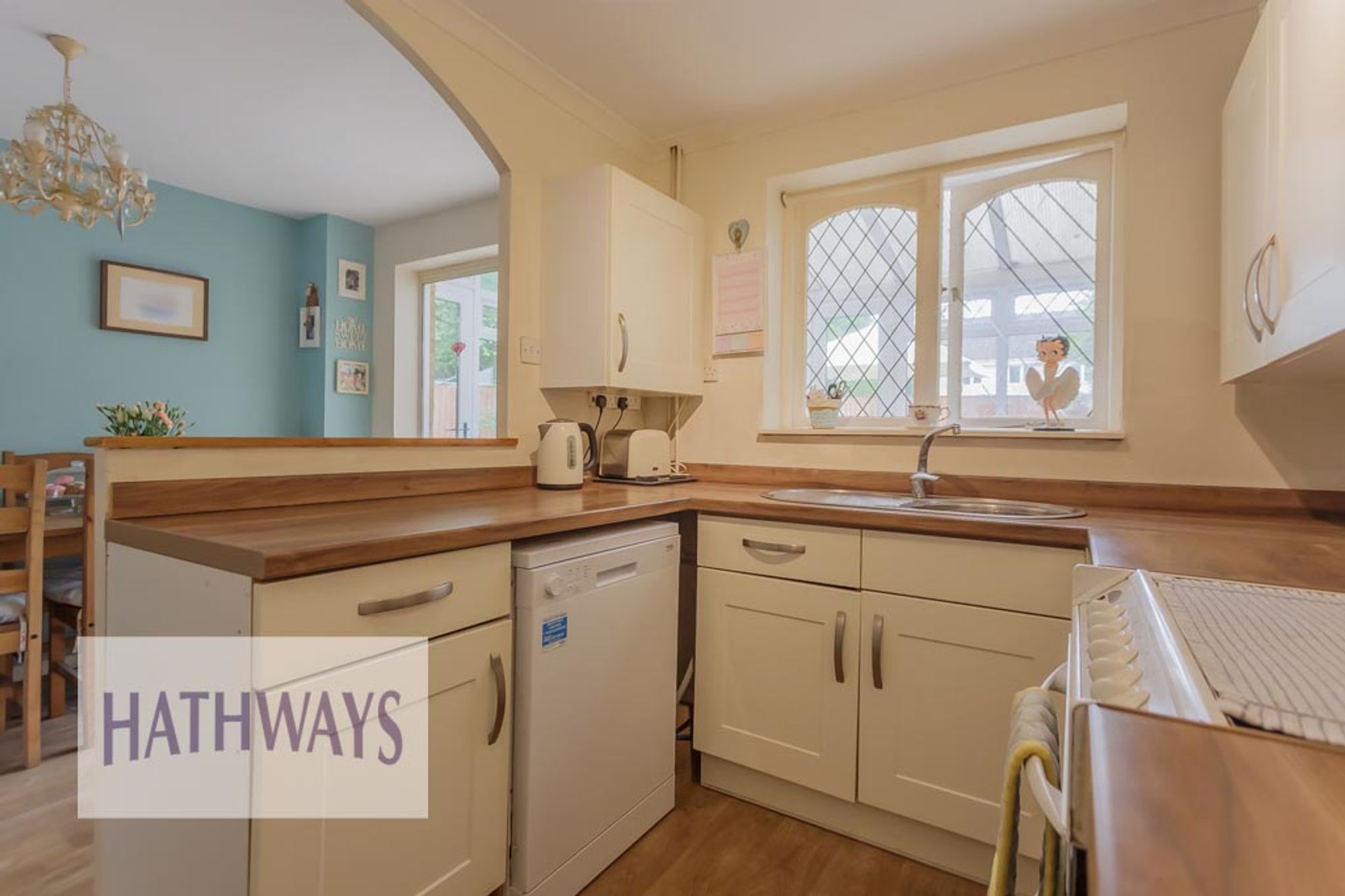 3 bed house for sale in The Brades, Newport  - Property Image 13