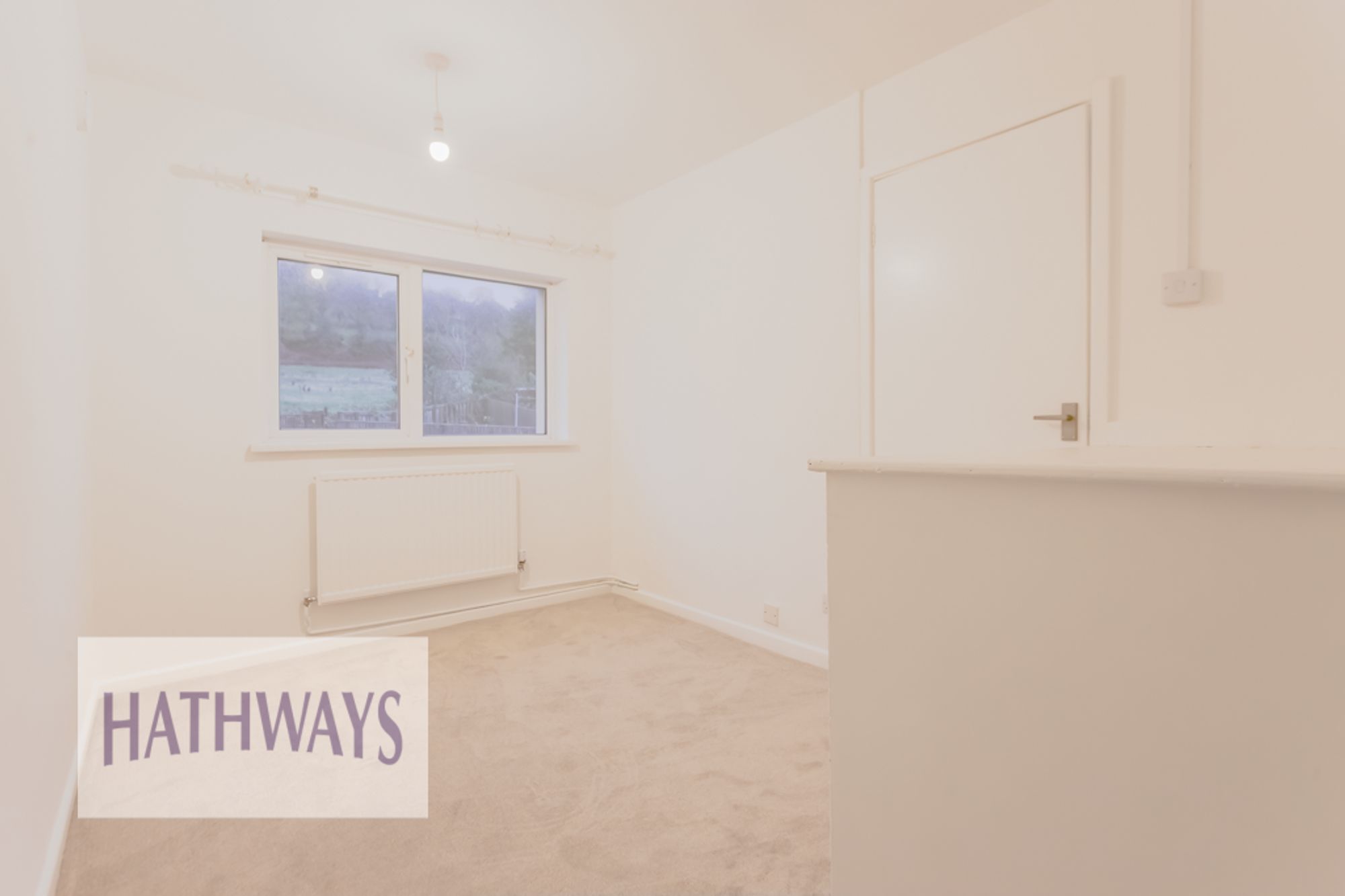 2 bed flat to rent in Oaklands Road, Pontypool 25