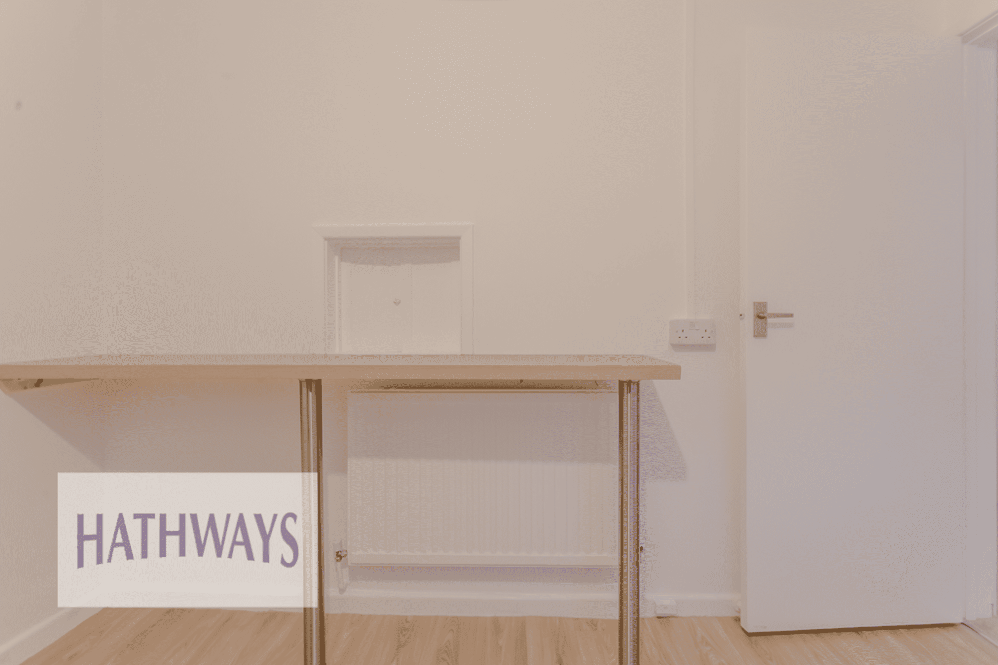 2 bed flat to rent in Oaklands Road, Pontypool 5