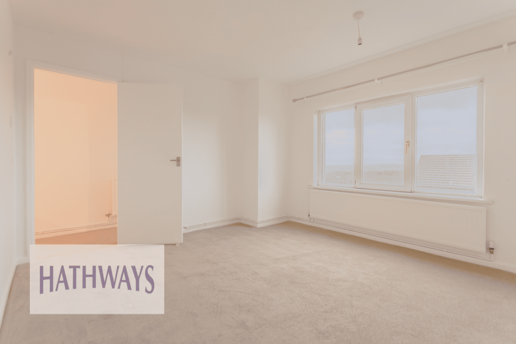 2 bed flat to rent in Oaklands Road, Pontypool 11