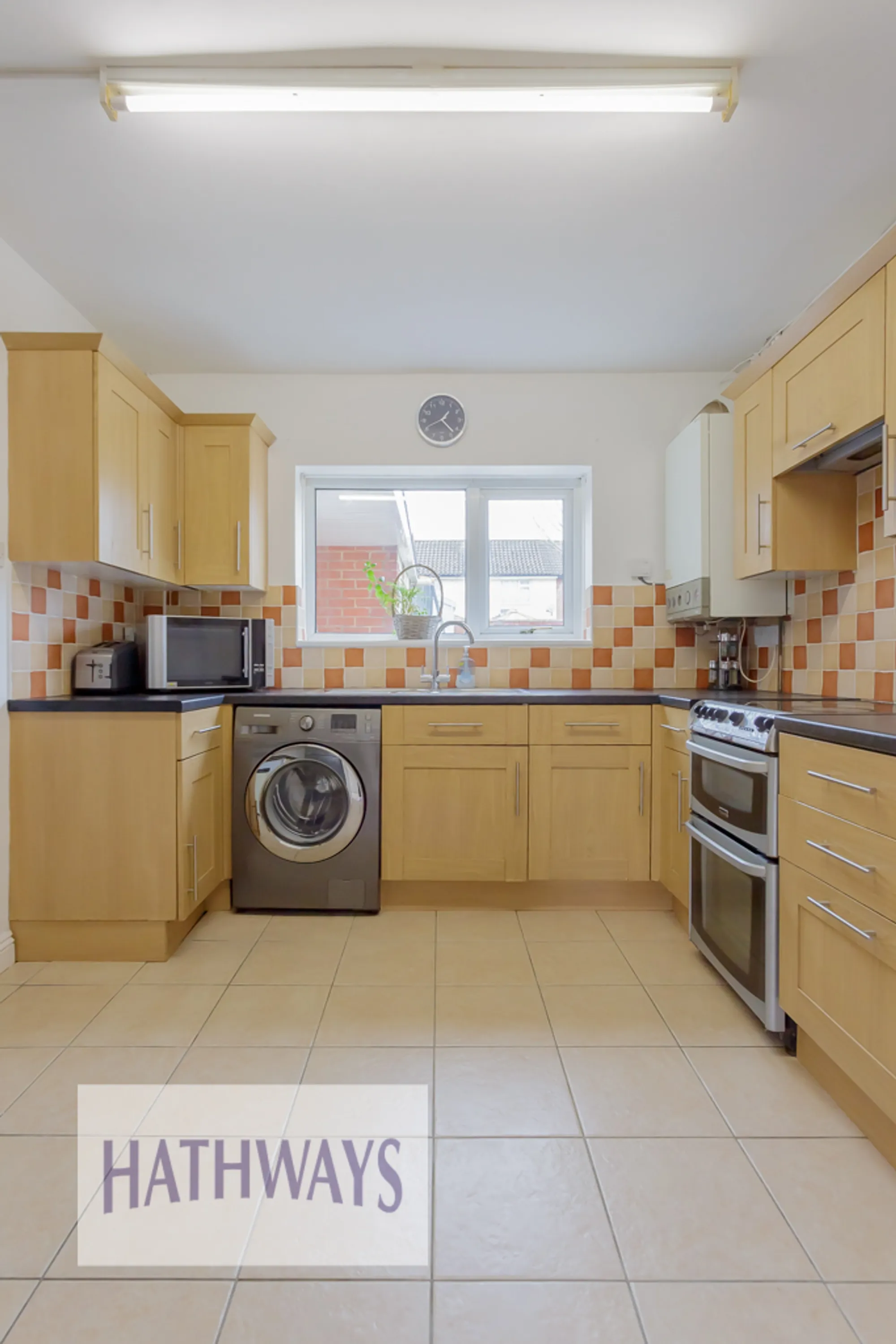 3 bed terraced house for sale in Court Farm Road, Cwmbran  - Property Image 6
