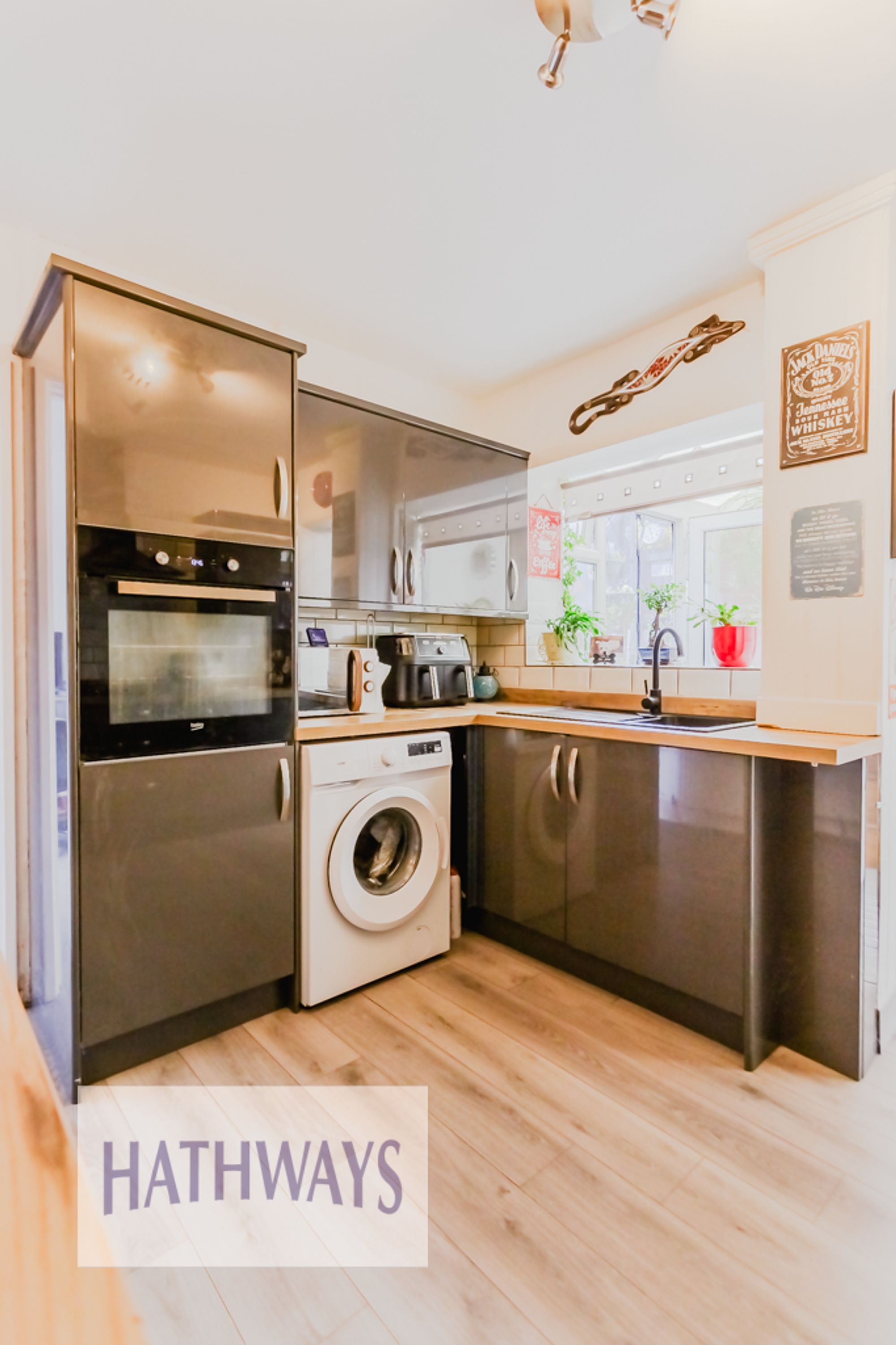 3 bed mid-terraced house for sale in Canberra Close, Cwmbran  - Property Image 15