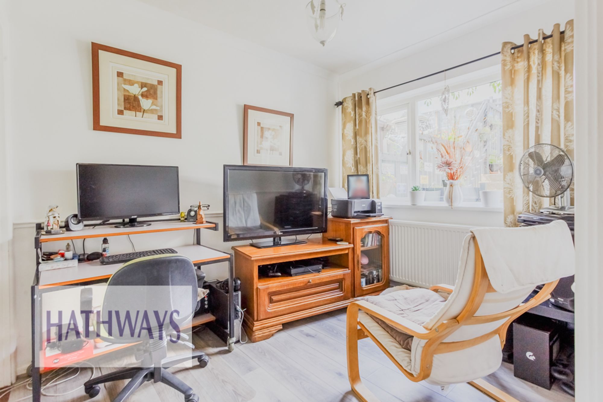3 bed mid-terraced house for sale in Canberra Close, Cwmbran  - Property Image 10