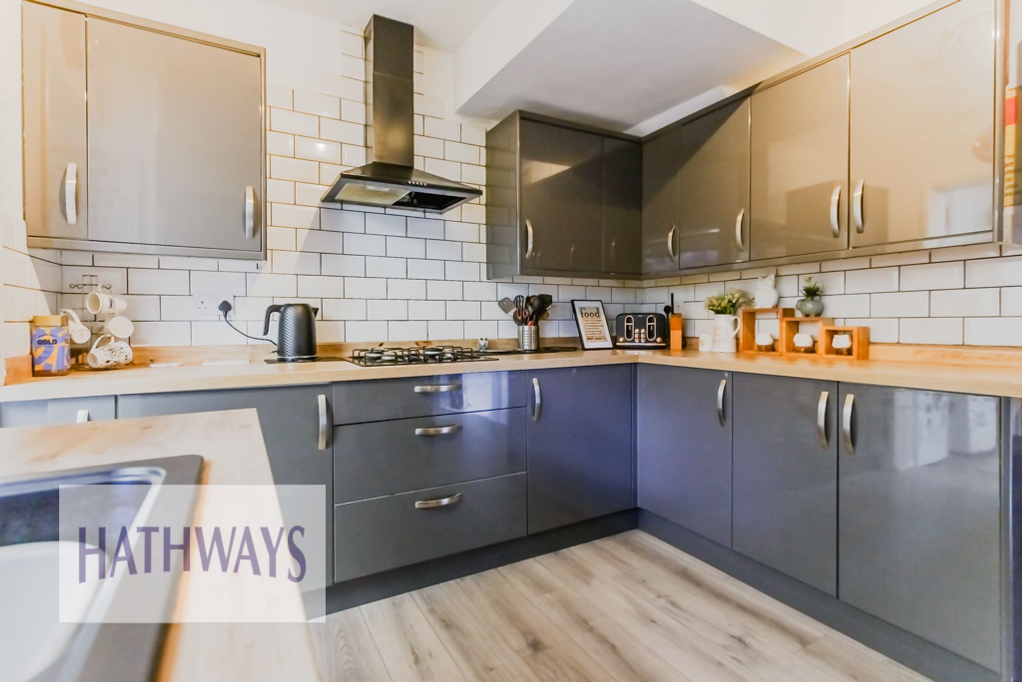 3 bed mid-terraced house for sale in Canberra Close, Cwmbran  - Property Image 12