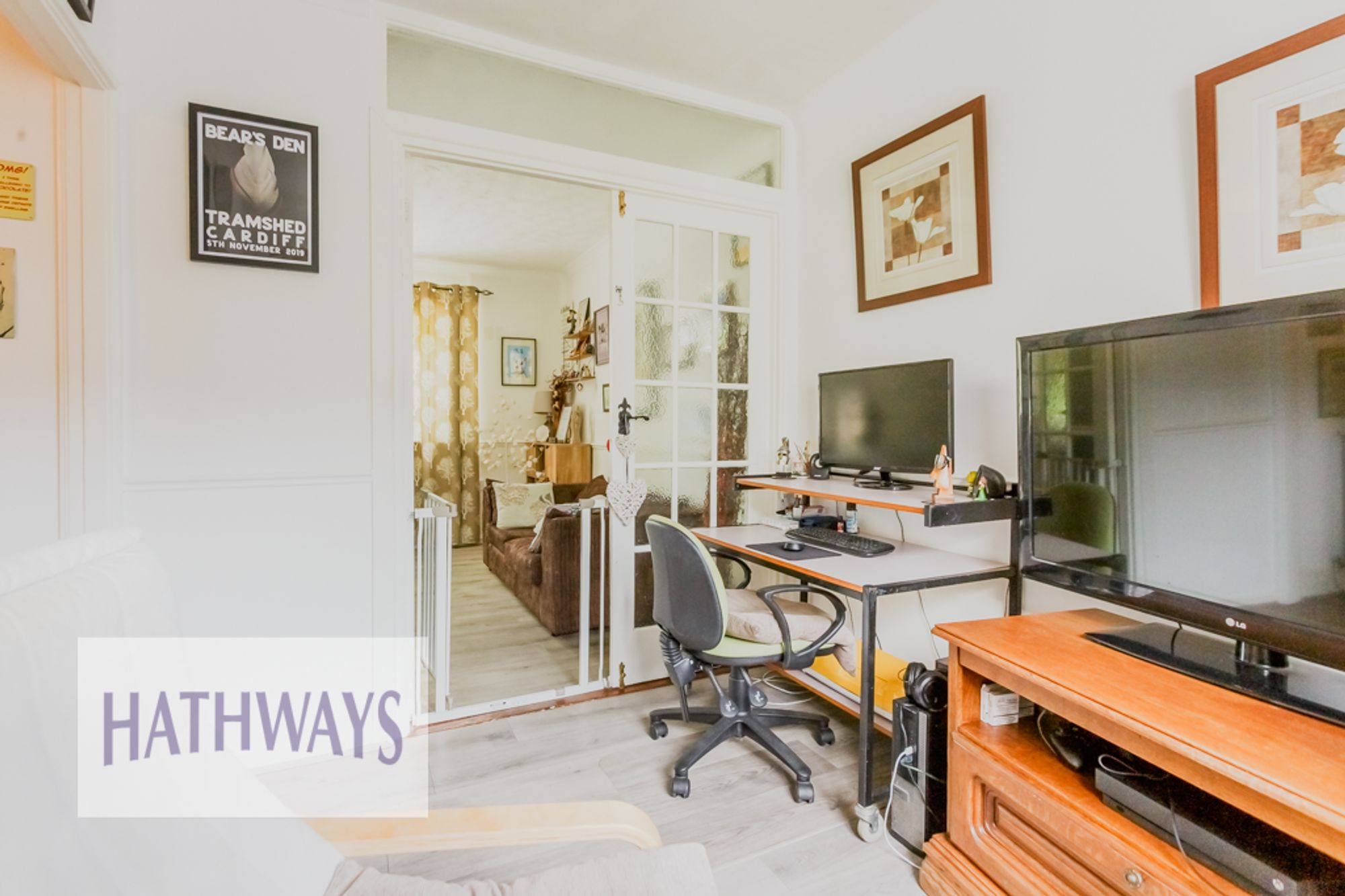 3 bed mid-terraced house for sale in Canberra Close, Cwmbran  - Property Image 9