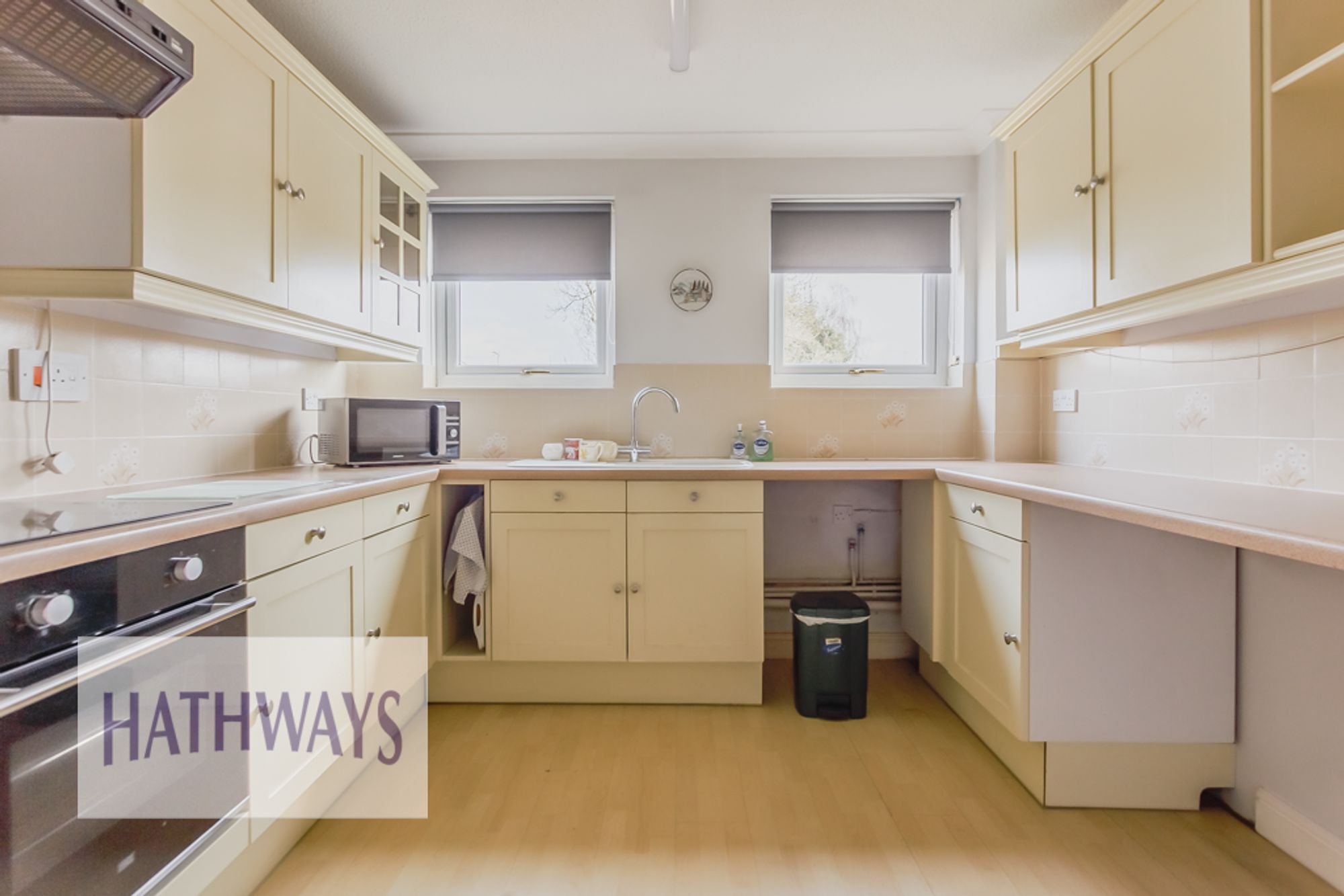 2 bed apartment for sale in Station Road, Newport 8