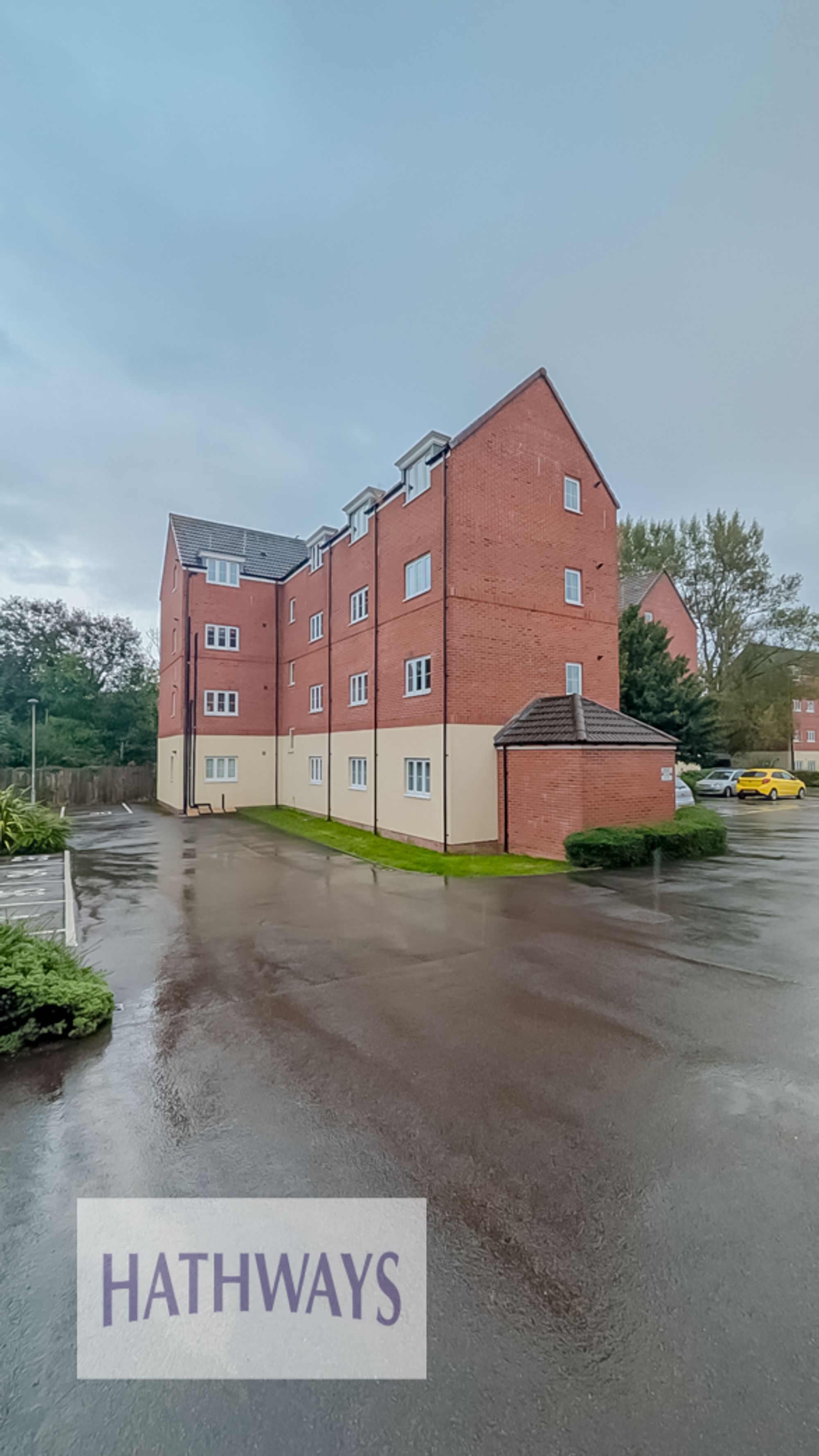 2 bed flat for sale in Blaen Bran Close, Cwmbran  - Property Image 1