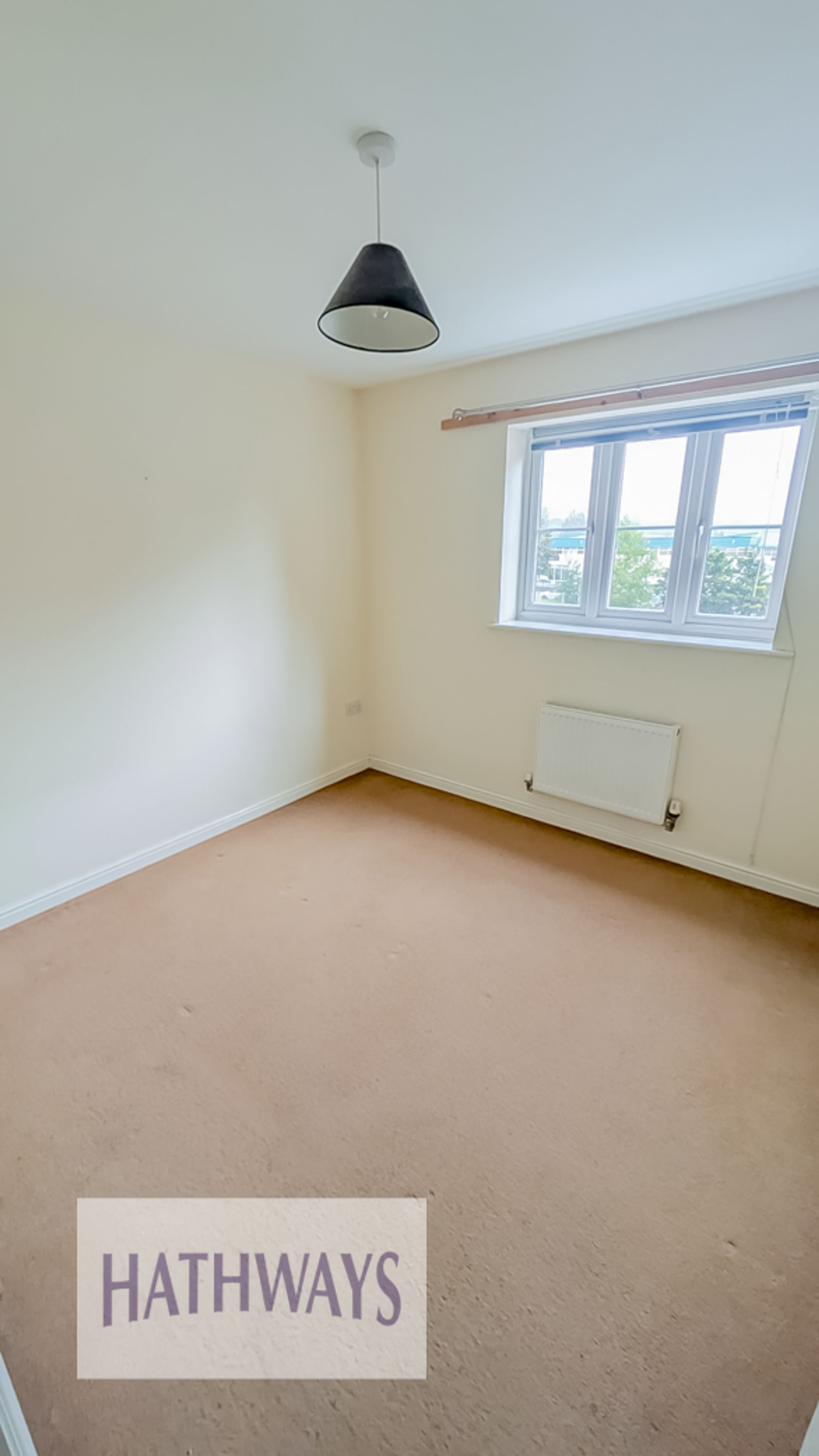 2 bed flat for sale in Blaen Bran Close, Cwmbran  - Property Image 5