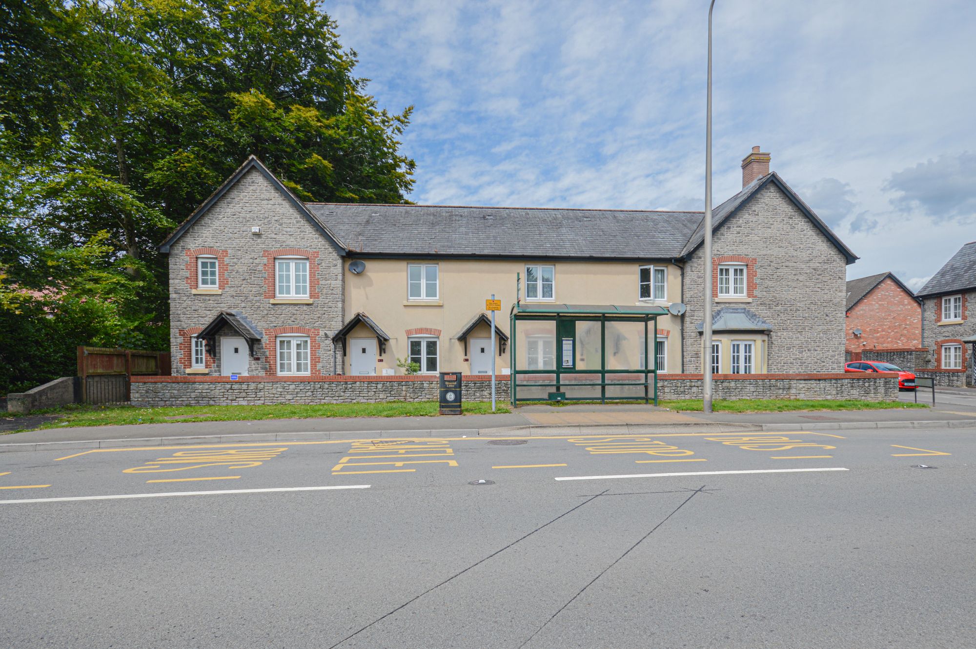 2 bed terraced house to rent in John Fielding Gardens, Cwmbran, NP44
