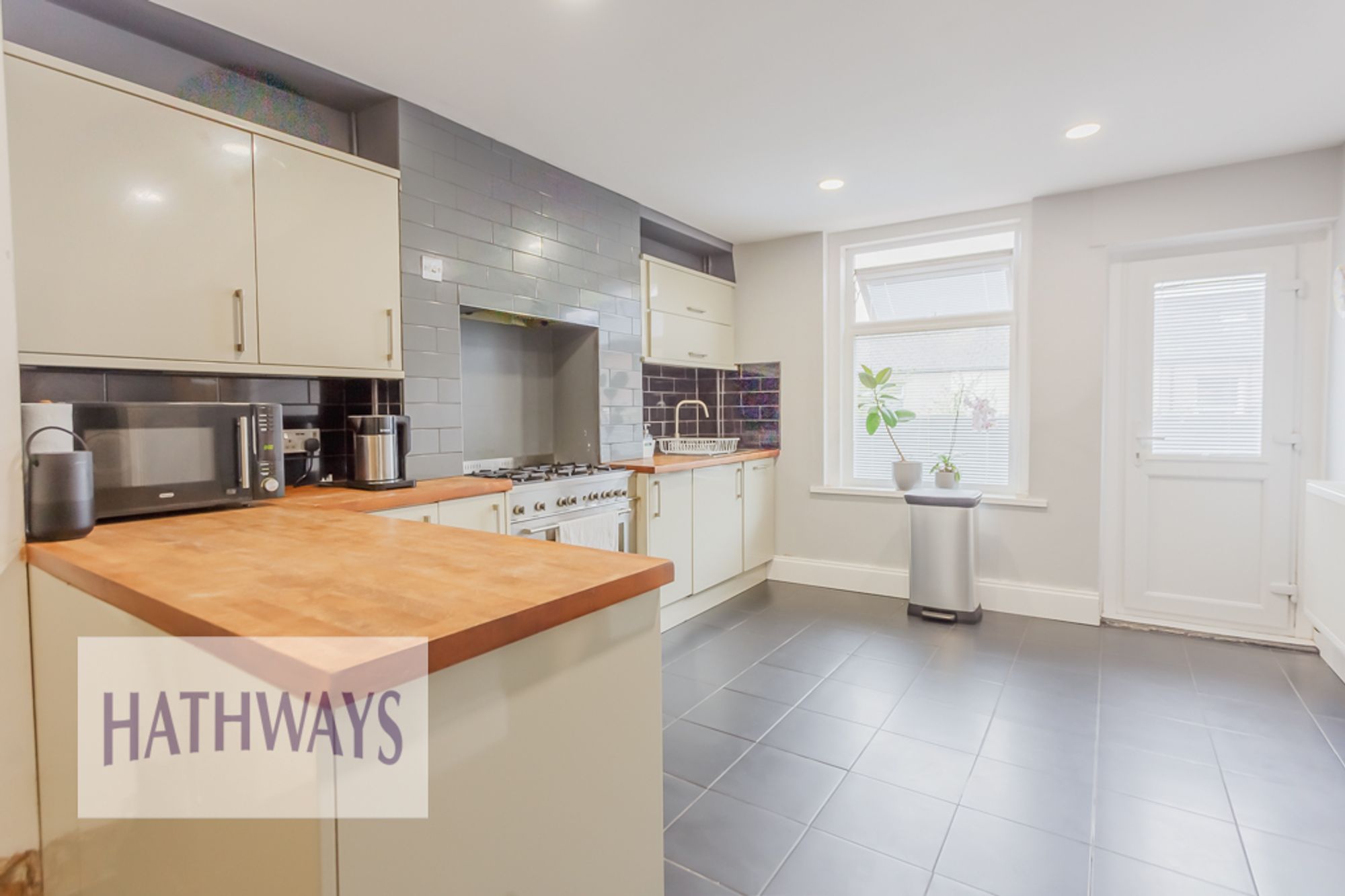 3 bed terraced house for sale in Jackson Place, Newport  - Property Image 18