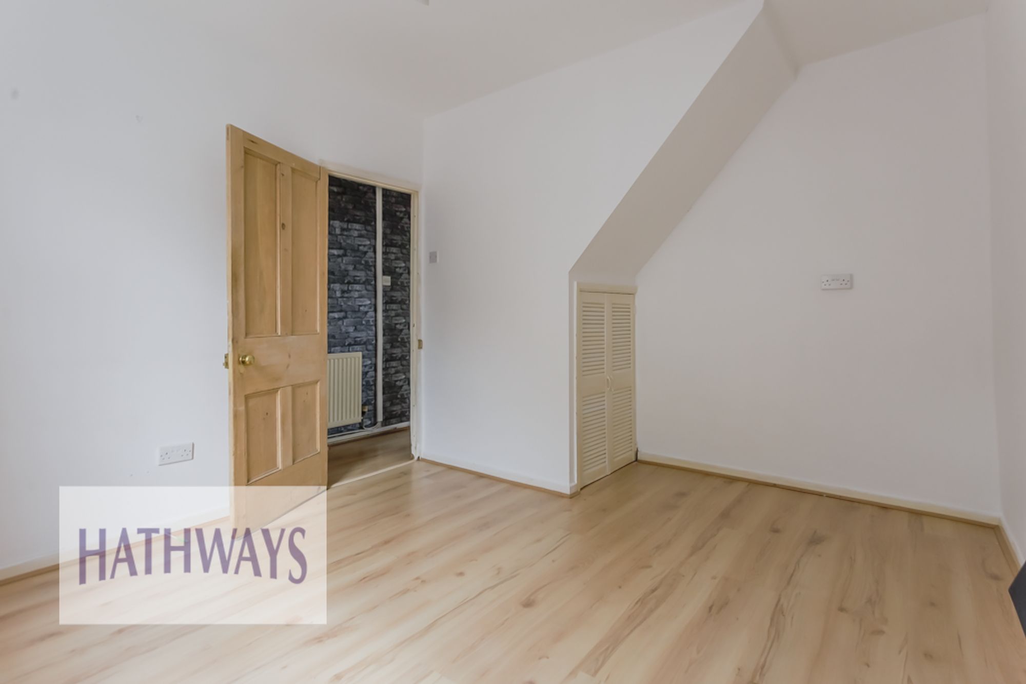 2 bed mid-terraced house for sale in St. Mary Street, Newport  - Property Image 5