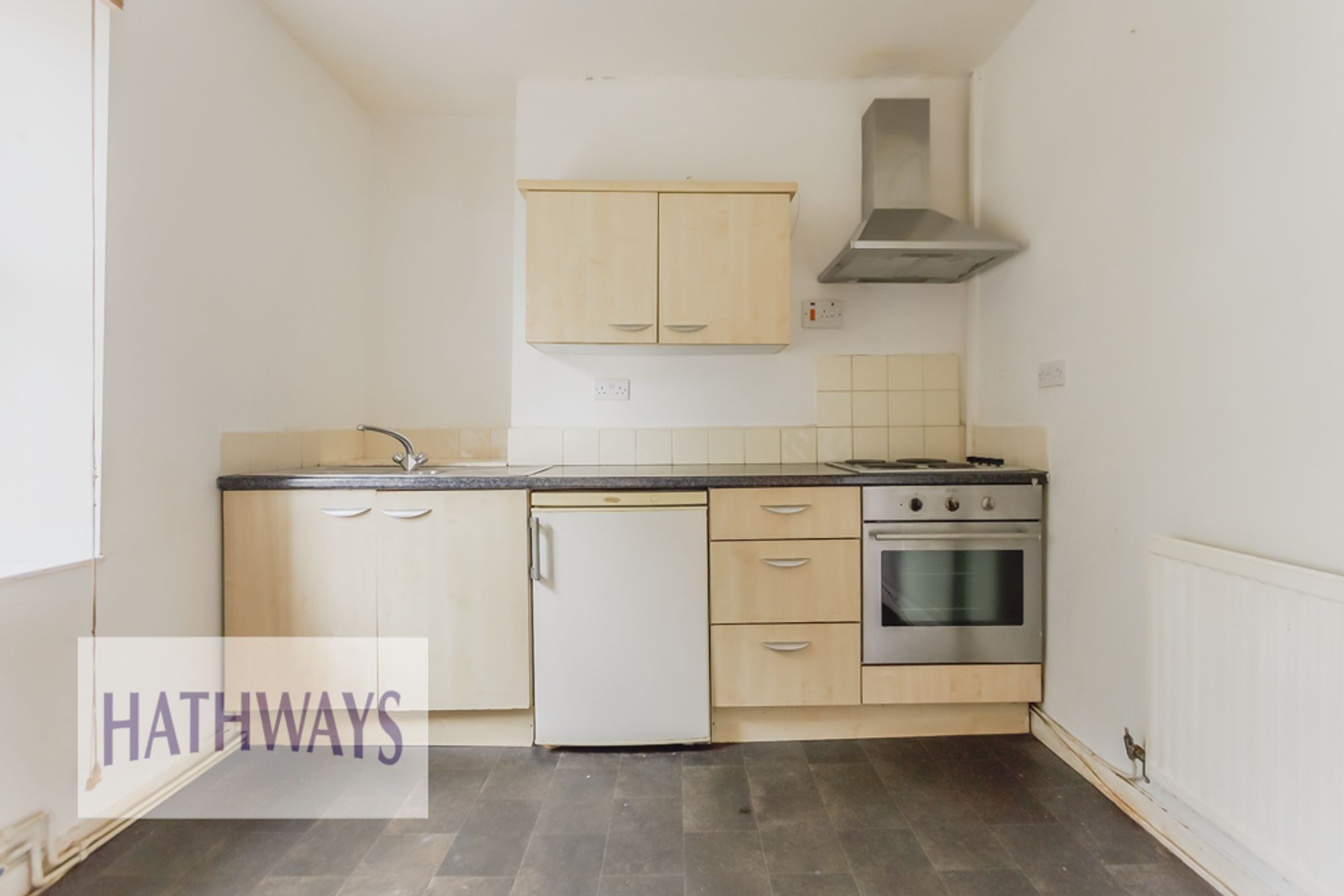 2 bed mid-terraced house for sale in St. Mary Street, Newport  - Property Image 6