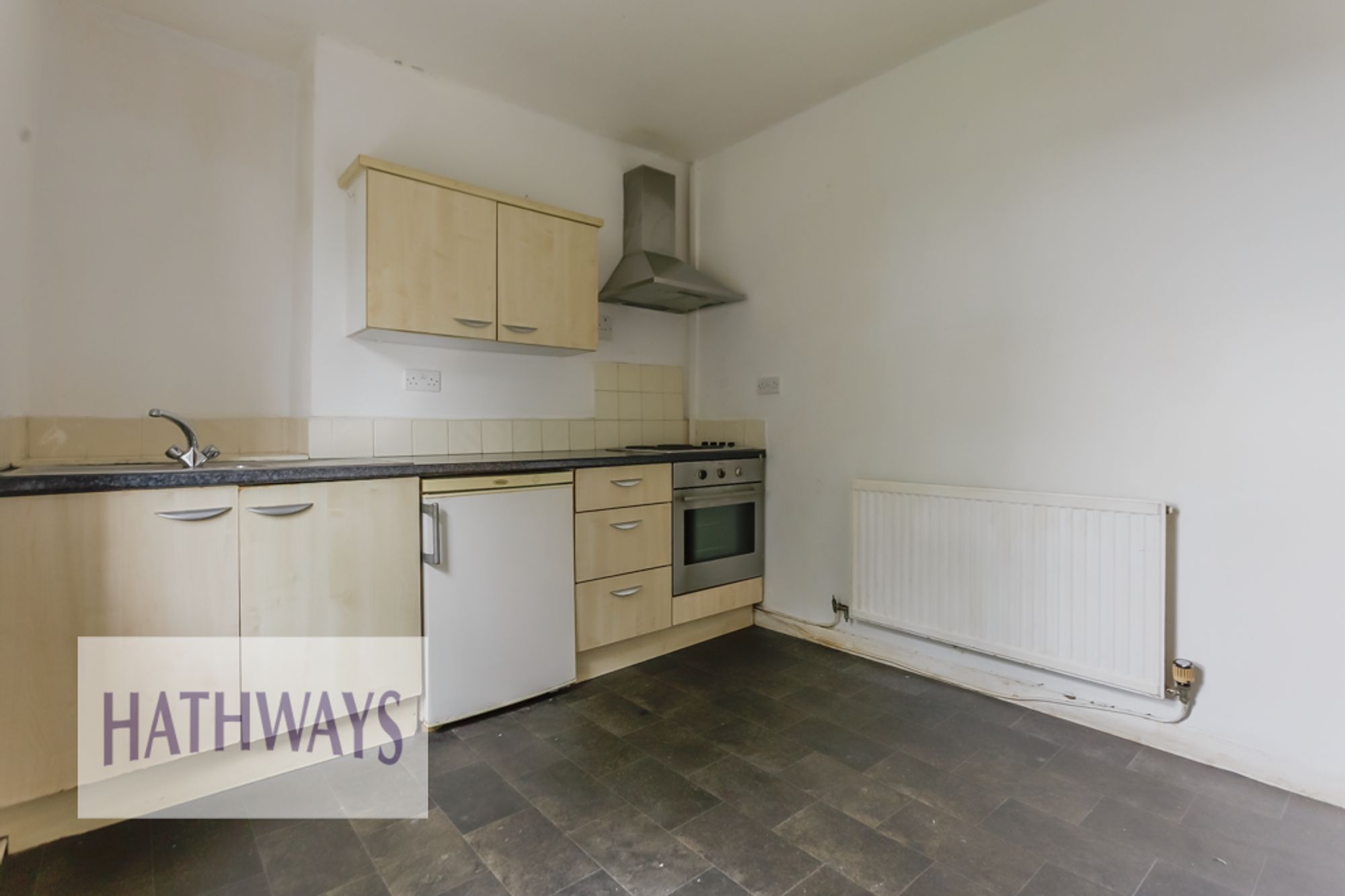2 bed mid-terraced house for sale in St. Mary Street, Newport  - Property Image 7