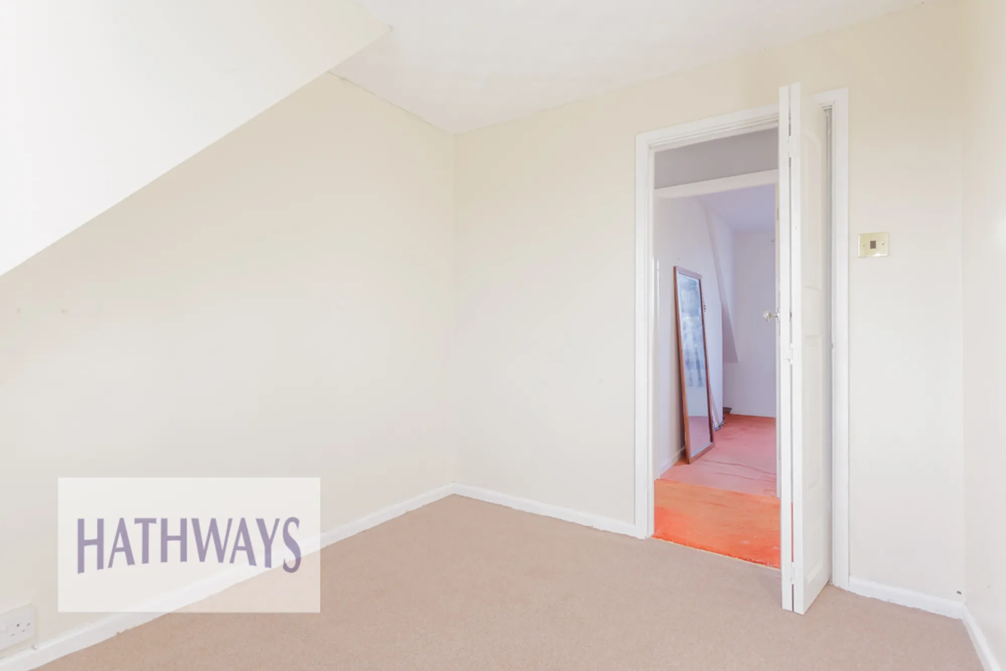 3 bed semi-detached house for sale in Hillcrest, Pontypool  - Property Image 28