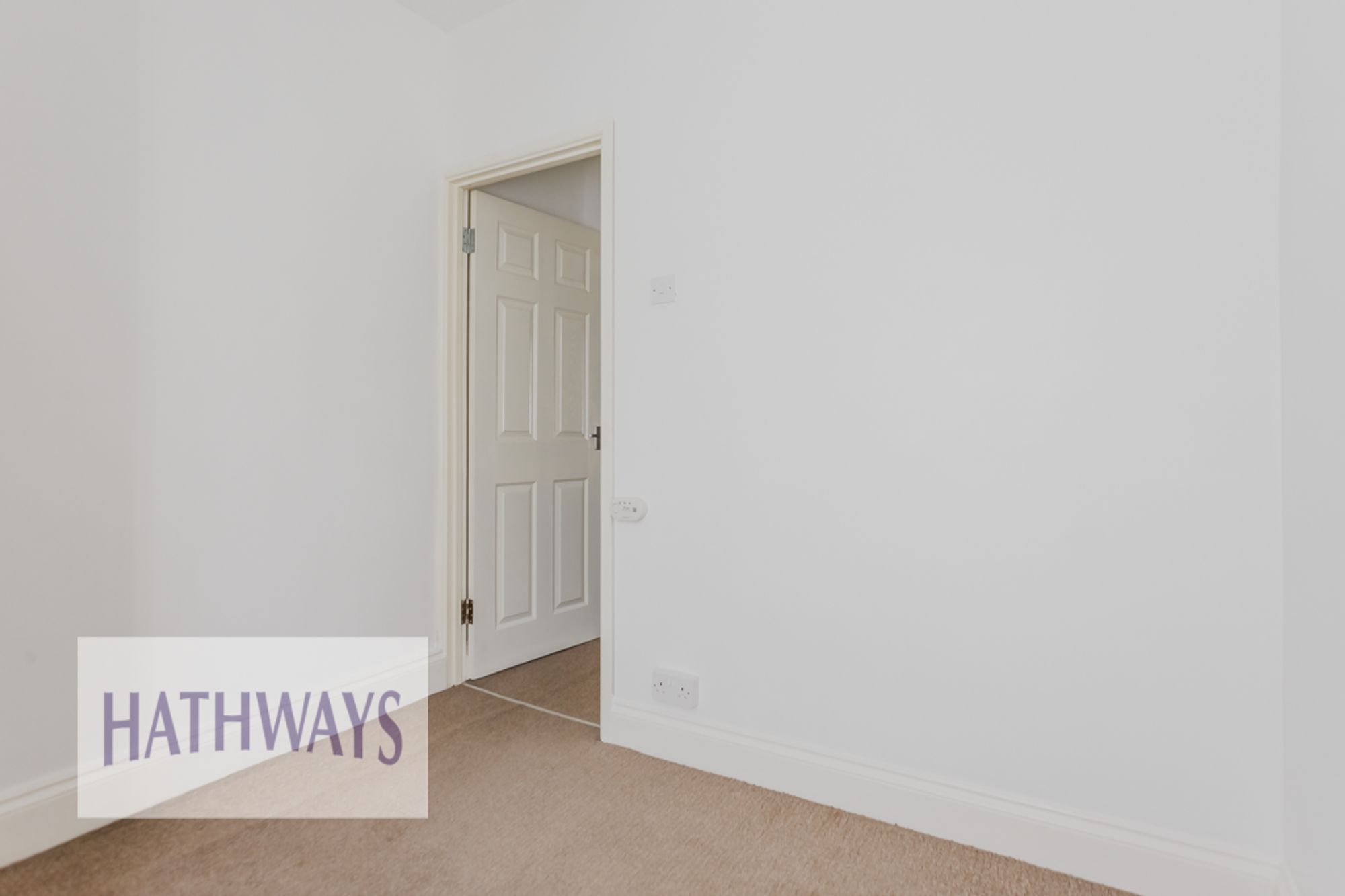 2 bed terraced house to rent in High Street, Pontypool  - Property Image 17