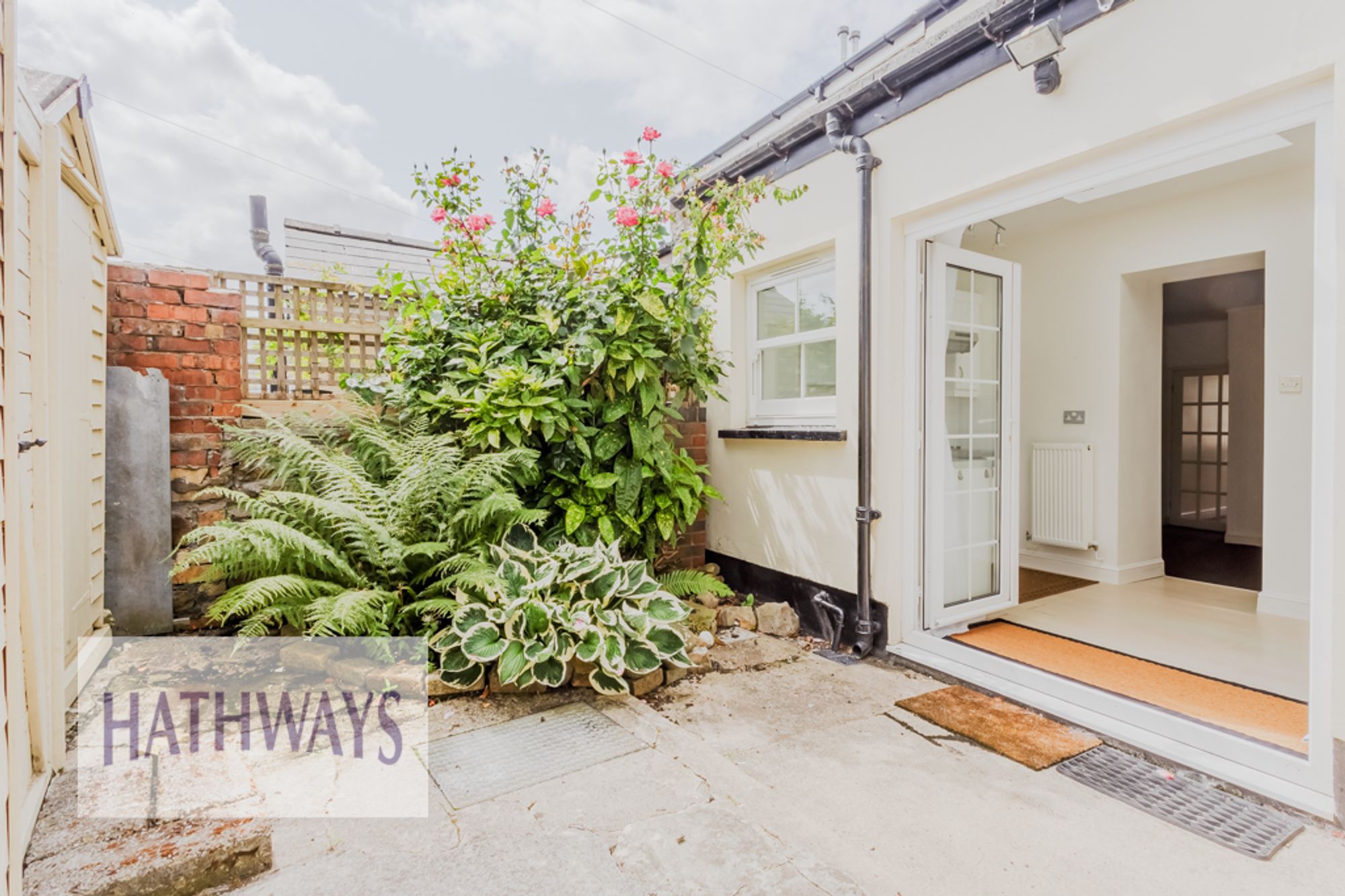 2 bed terraced house to rent in High Street, Pontypool  - Property Image 25