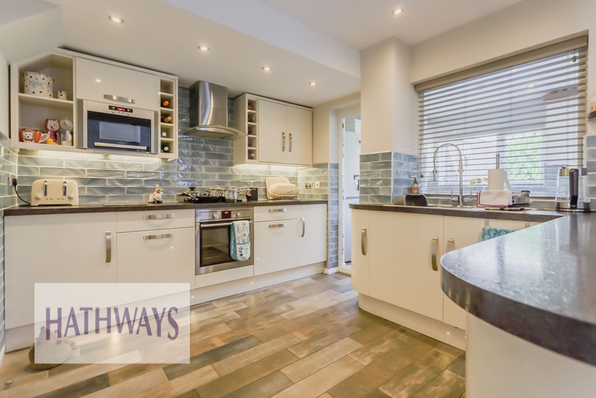 2 bed mid-terraced house for sale in Salisbury Court, Cwmbran  - Property Image 5