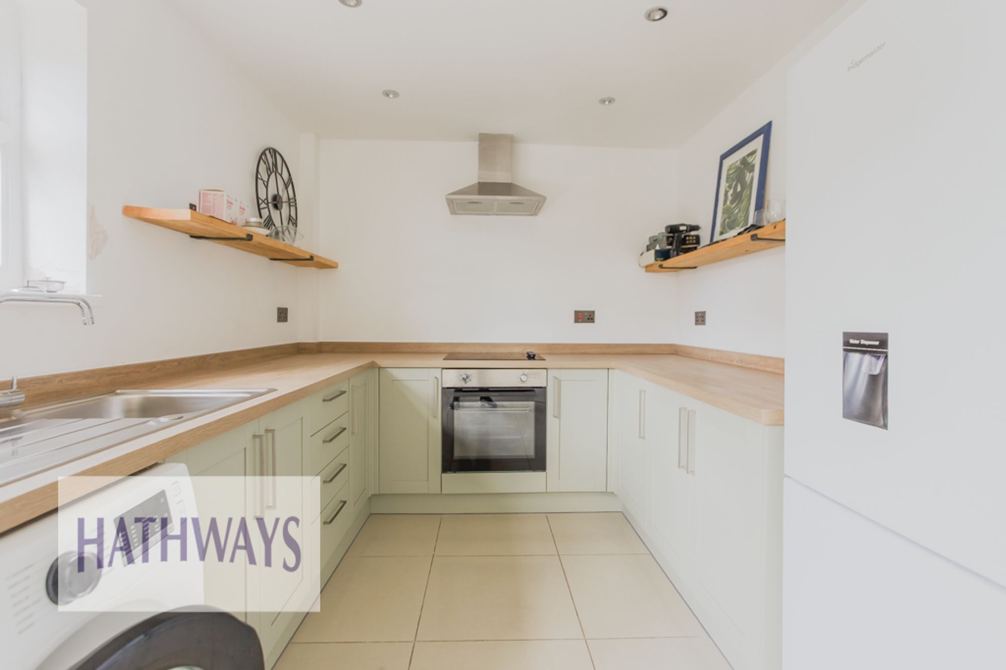 3 bed end of terrace house for sale in Bowleaze, Cwmbran  - Property Image 1