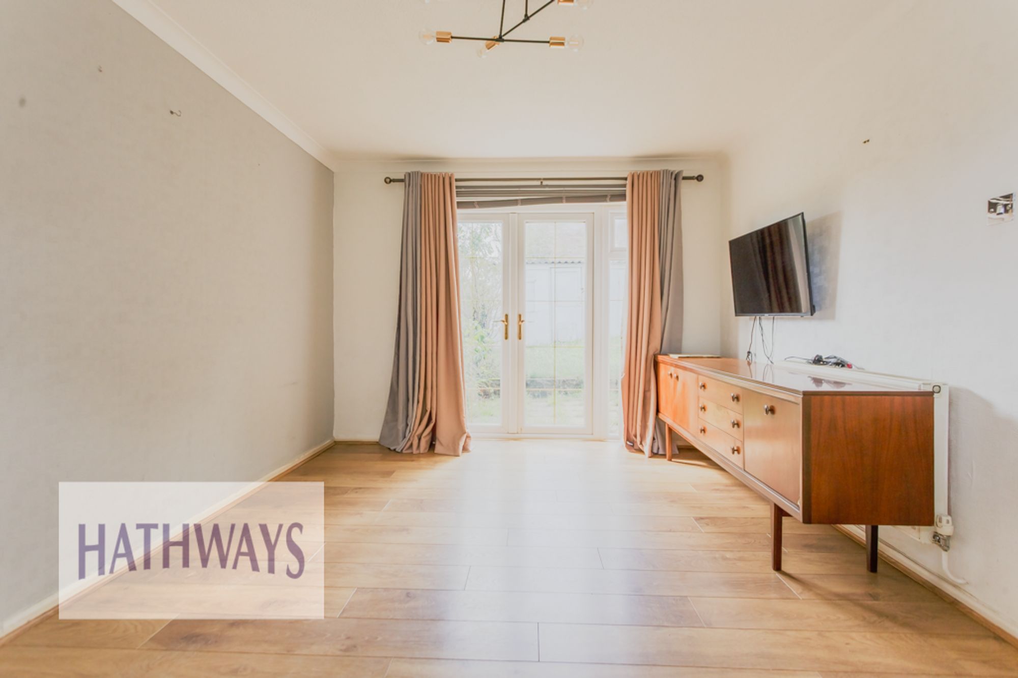 3 bed end of terrace house for sale in Bowleaze, Cwmbran  - Property Image 11