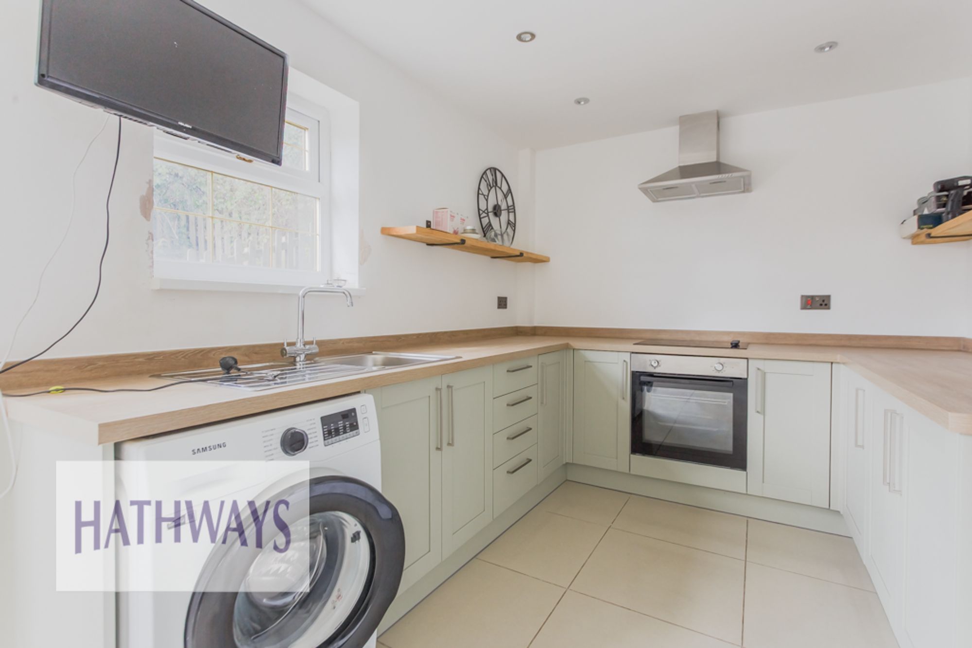 3 bed end of terrace house for sale in Bowleaze, Cwmbran  - Property Image 6
