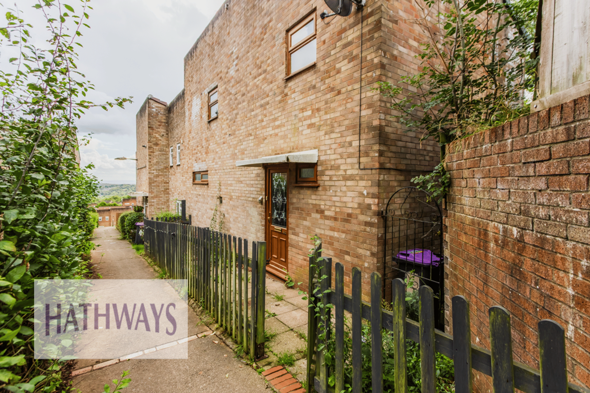 3 bed end of terrace house for sale in Bowleaze, Cwmbran  - Property Image 2