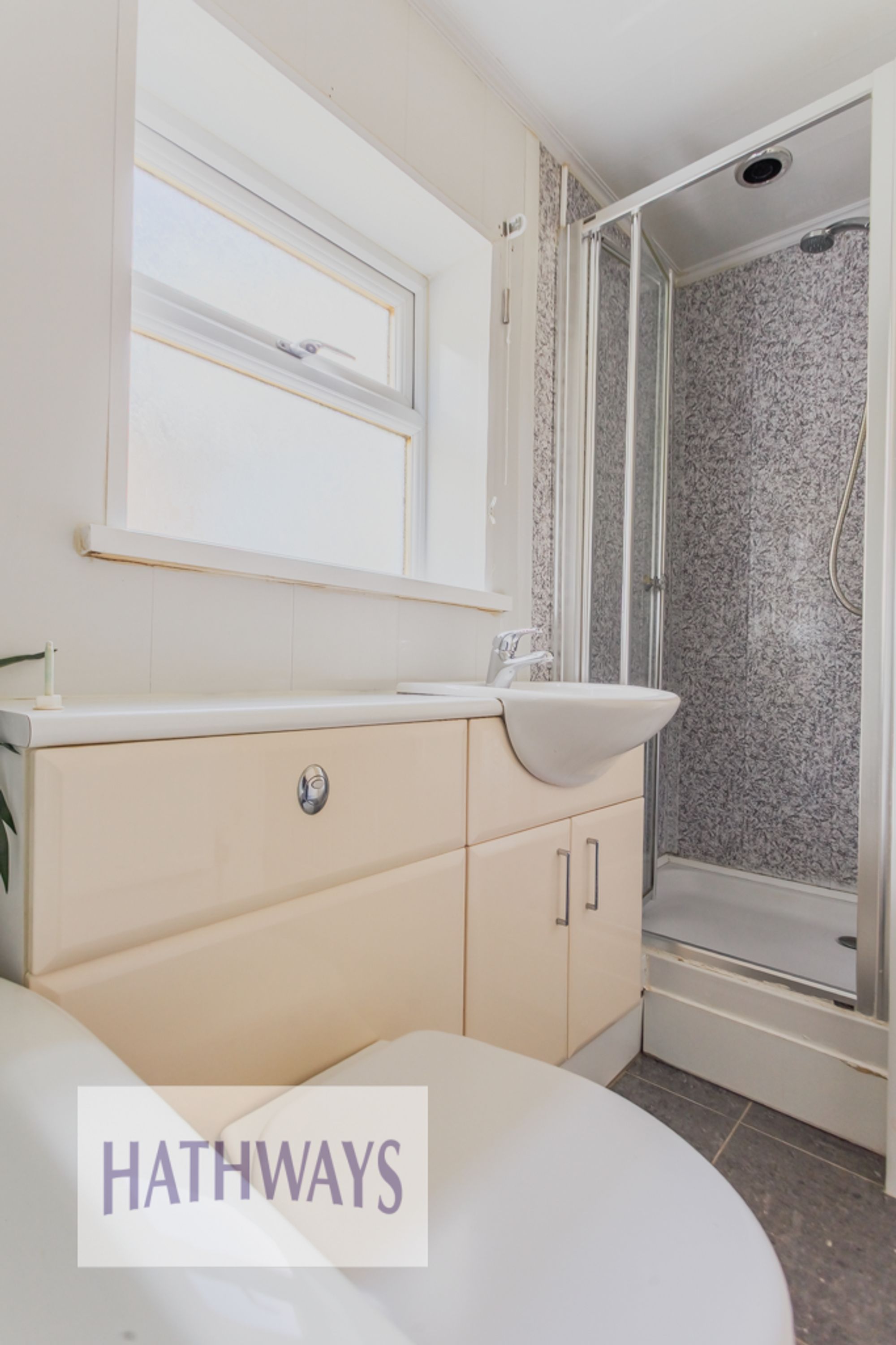 3 bed end of terrace house for sale in Bowleaze, Cwmbran 30