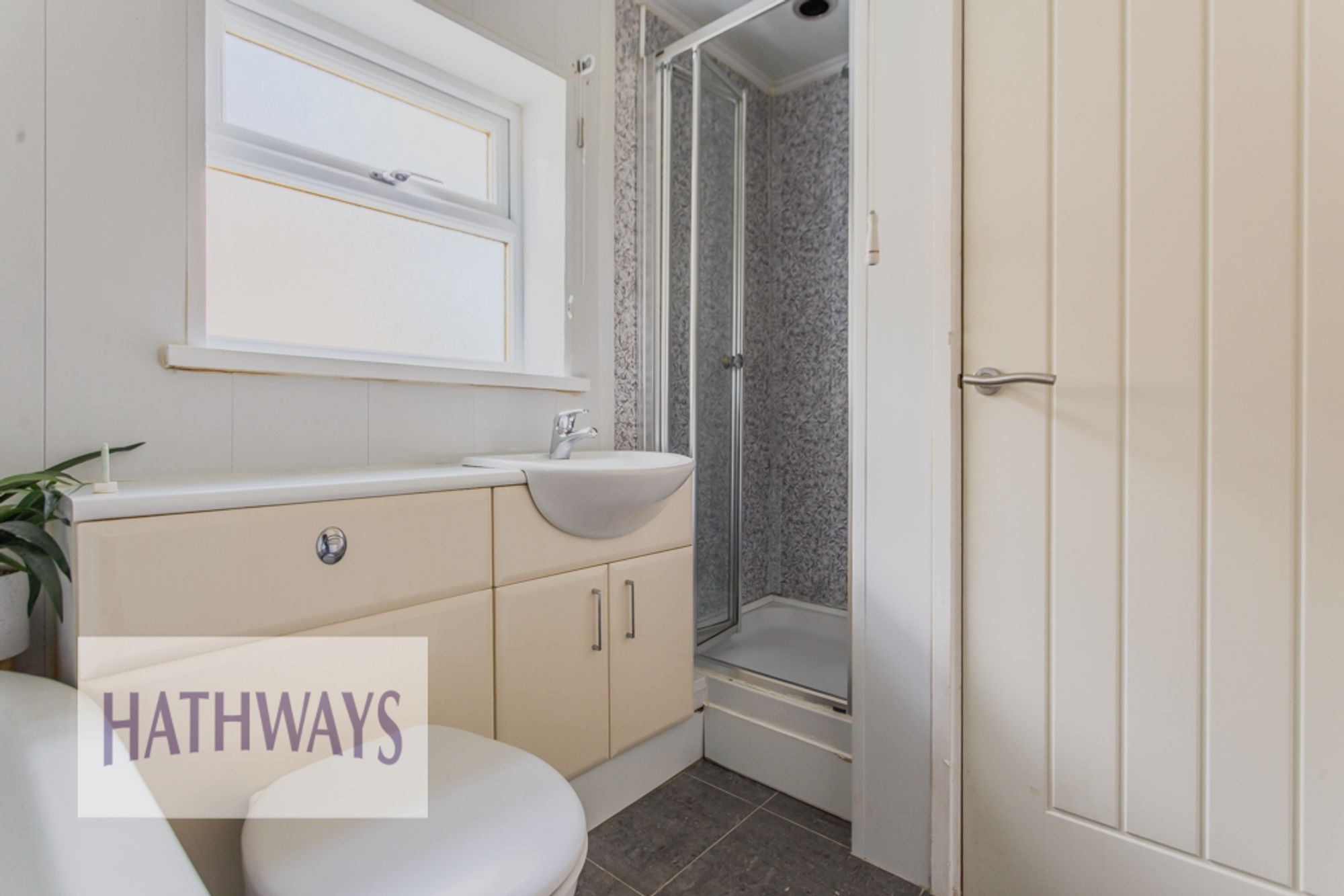 3 bed end of terrace house for sale in Bowleaze, Cwmbran  - Property Image 29