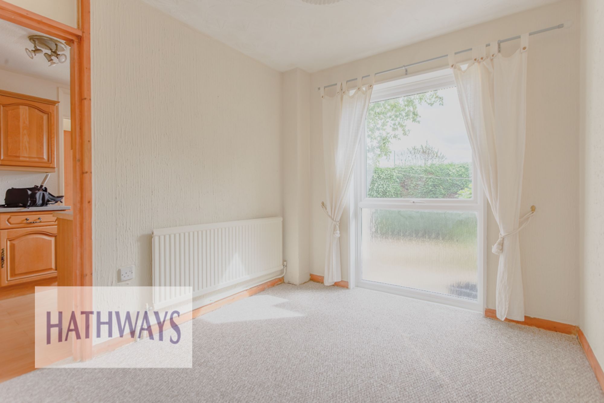 3 bed end of terrace house to rent in Trannon Court, Cwmbran 6
