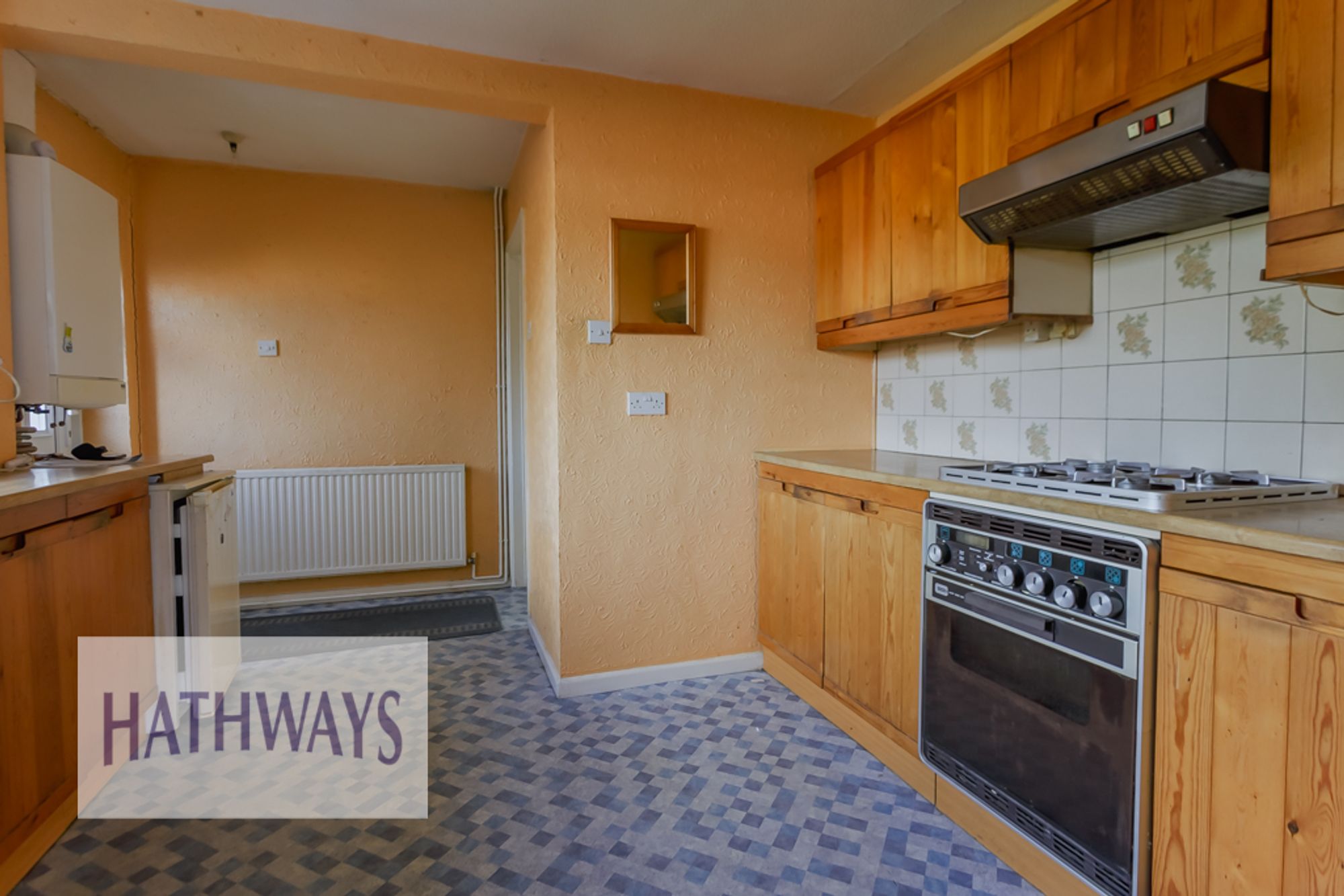 3 bed end of terrace house for sale in The Oaks, Cwmbran  - Property Image 6