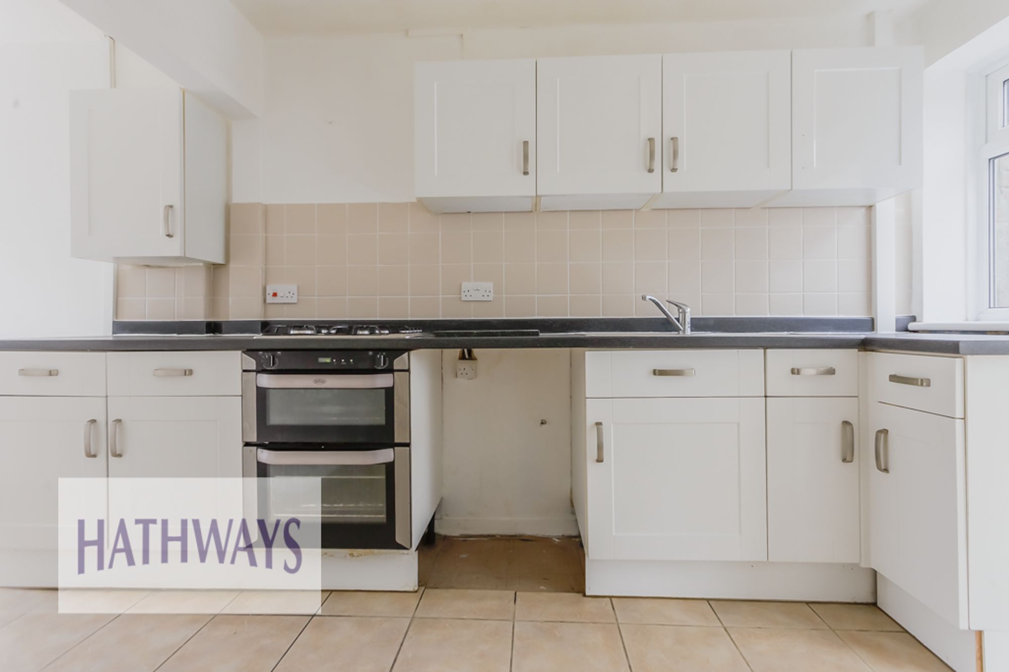 3 bed terraced house for sale in Cwrt Glas, Cwmbran  - Property Image 8