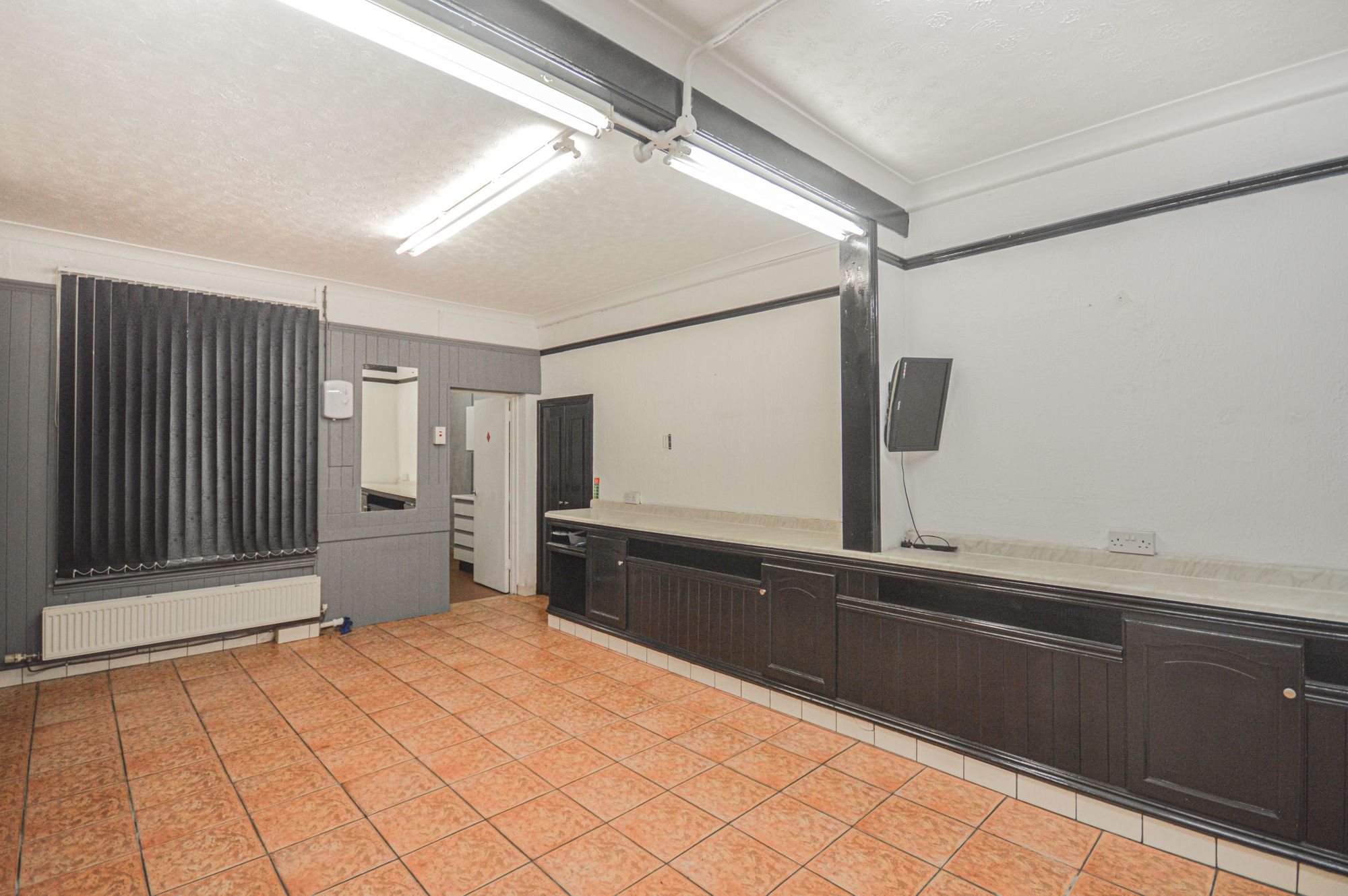 Commercial property to rent in Victoria Street, Cwmbran  - Property Image 4