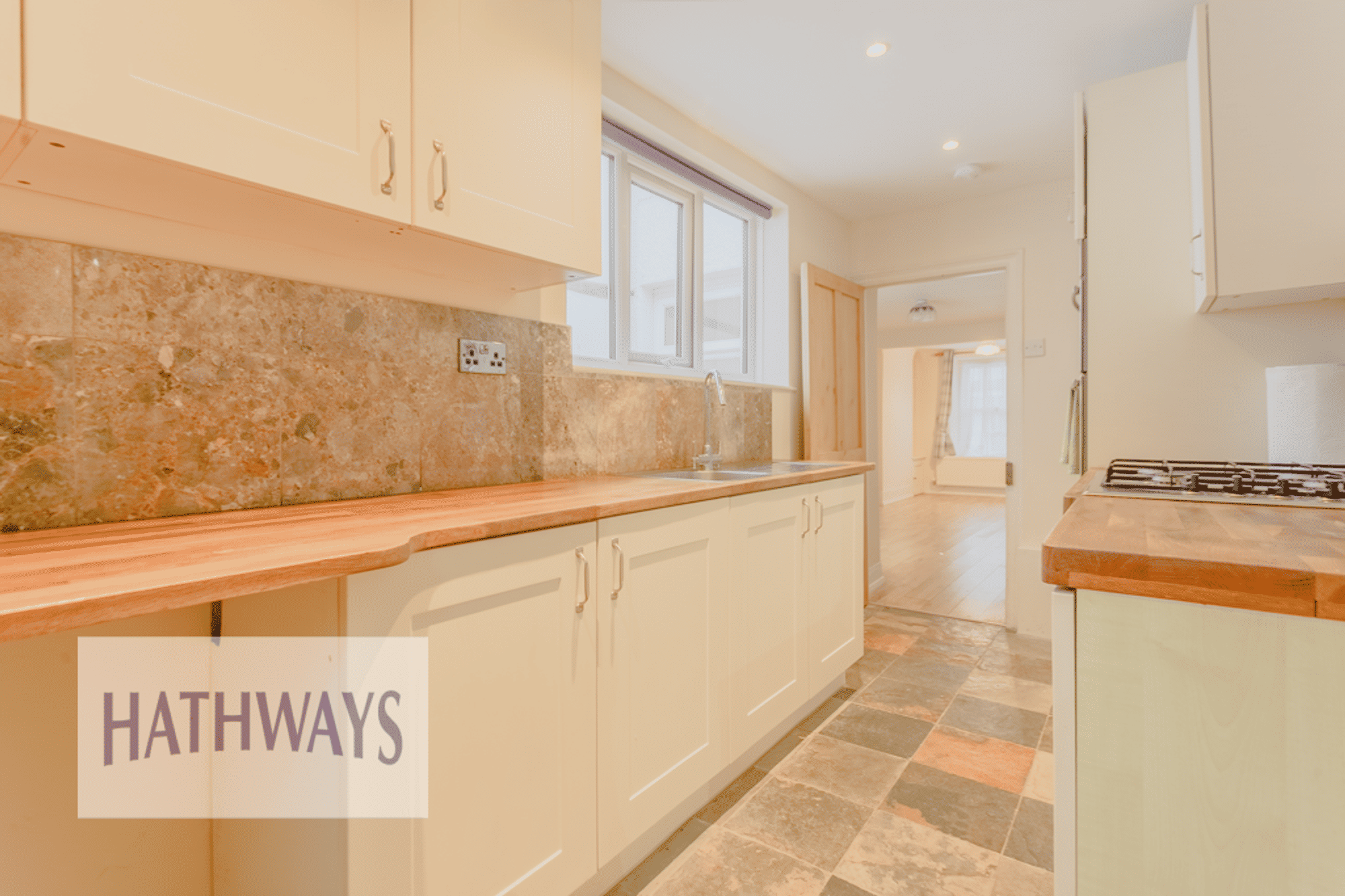 2 bed terraced cottage to rent in Church Street, Newport 7