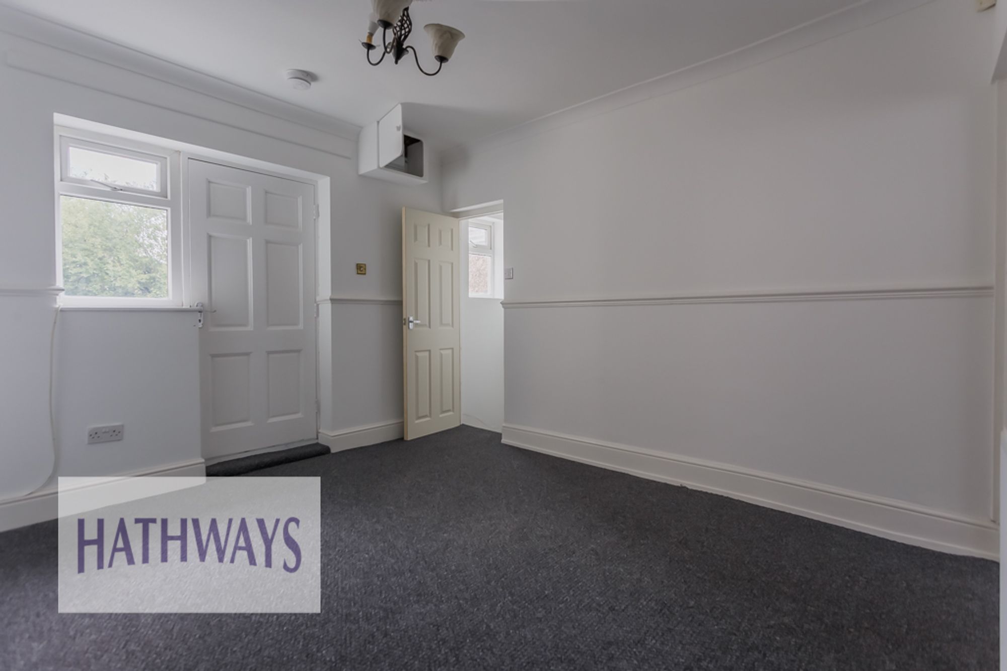 1 bed flat for sale in Commercial Street, Pontypool  - Property Image 14