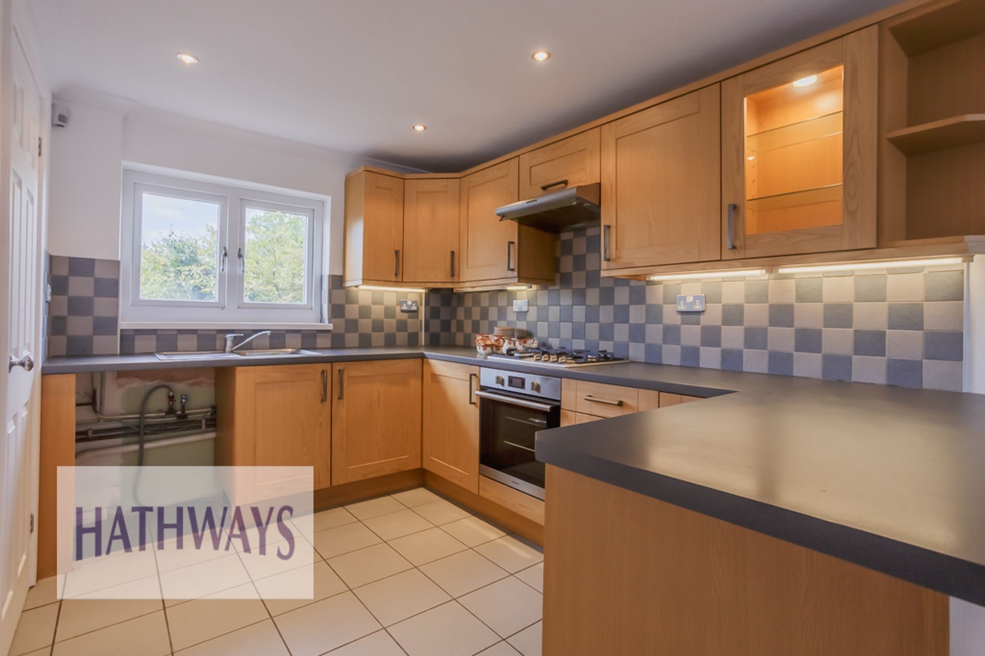 2 bed for sale in Oak Street, Cwmbran  - Property Image 9