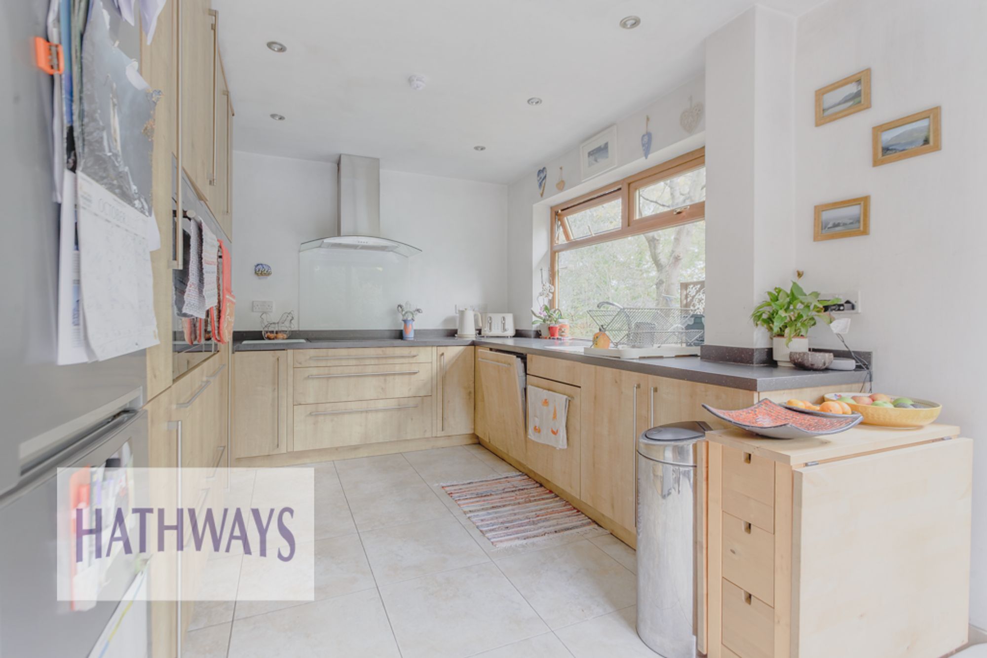 3 bed detached house for sale in Primrose Court, Cwmbran 10