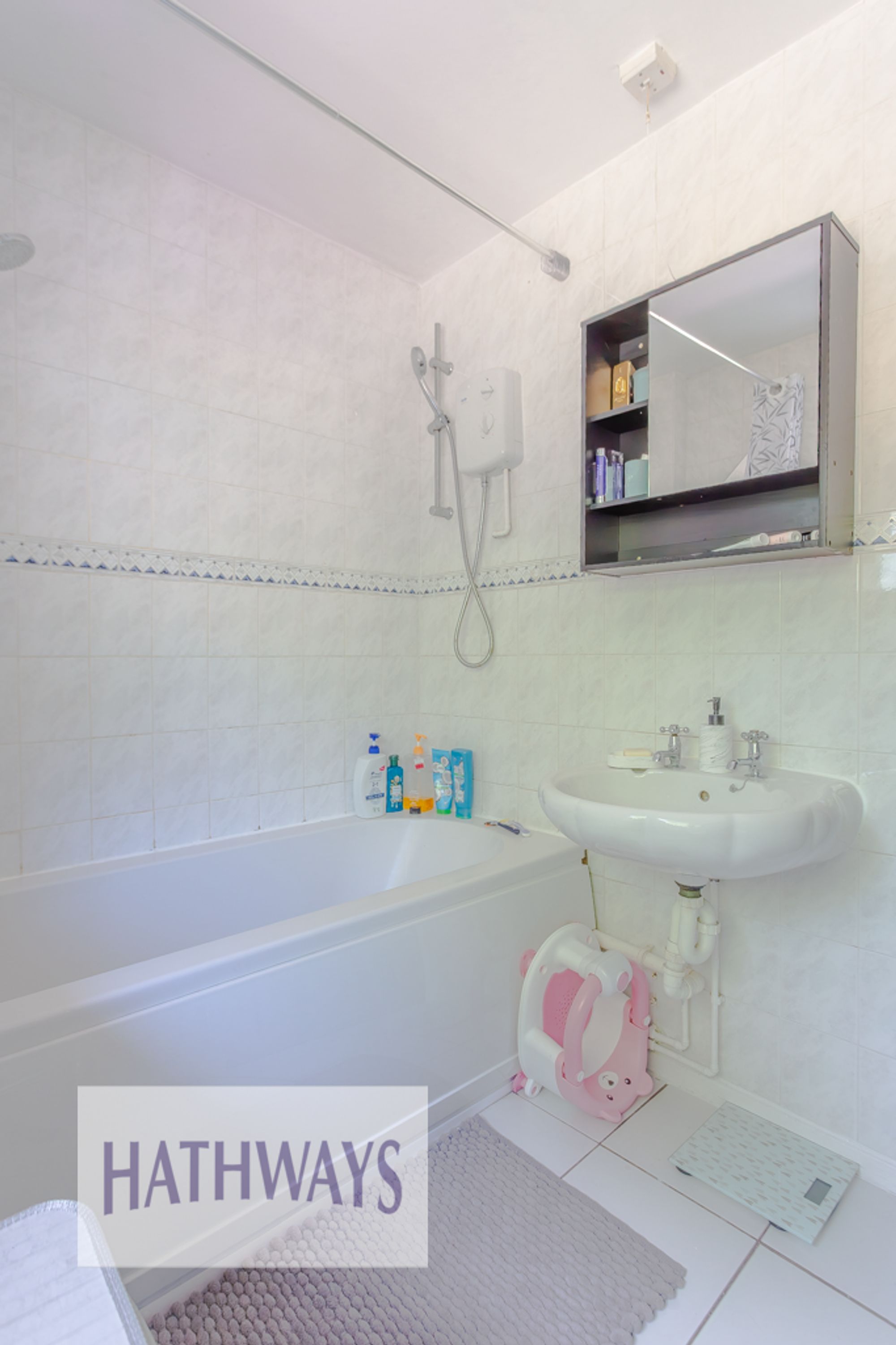 3 bed mid-terraced house for sale in Trinity Road, Cwmbran  - Property Image 27