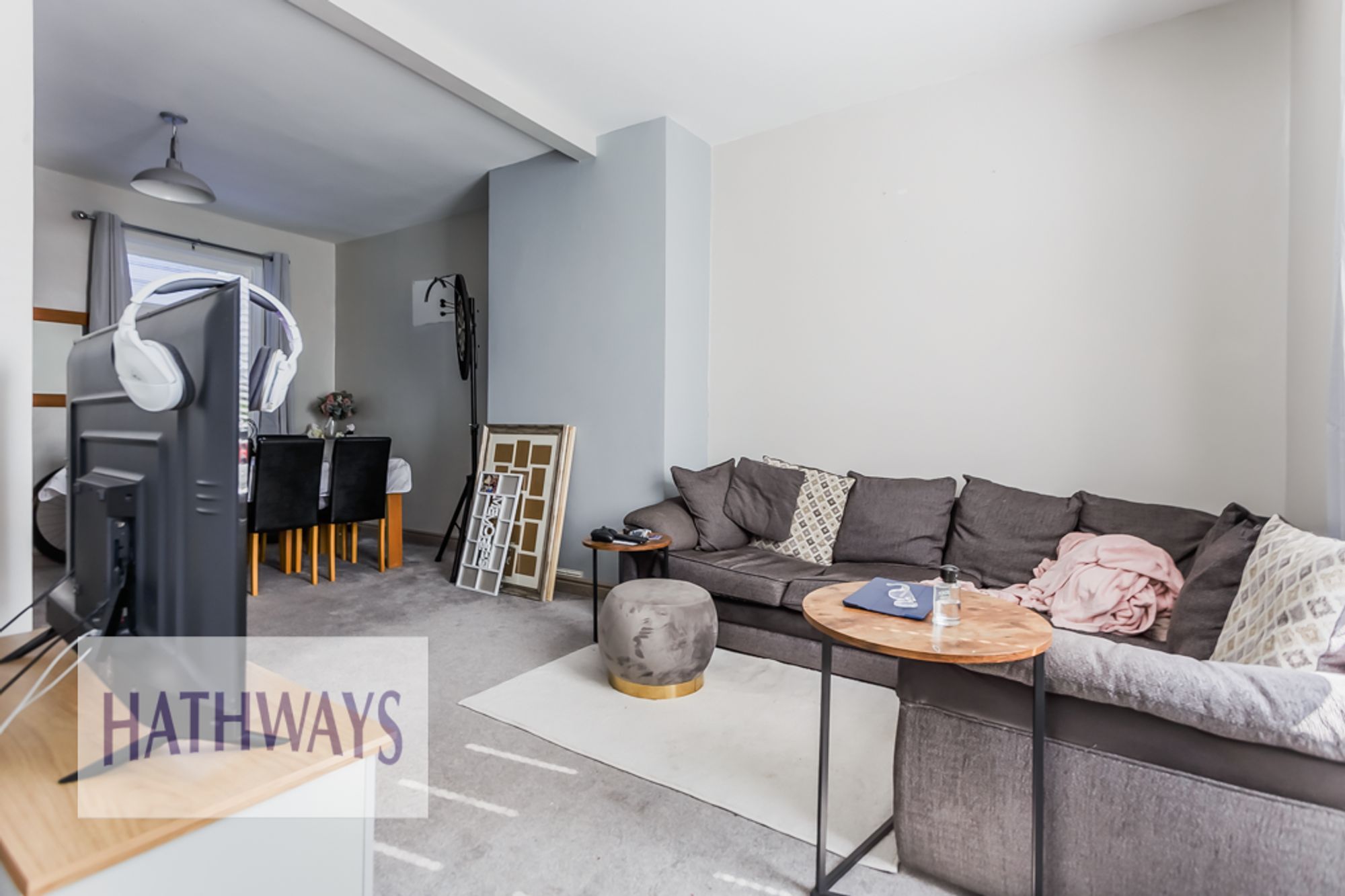 2 bed terraced house for sale in Gladstone Place, Pontypool 5